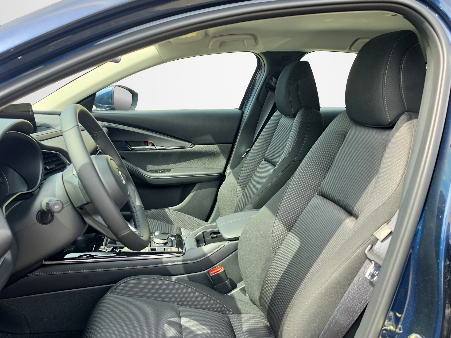 MAZDA CX-30 SKYACTIV-G 140 M Hybrid Centre Line FWD AT-image-8