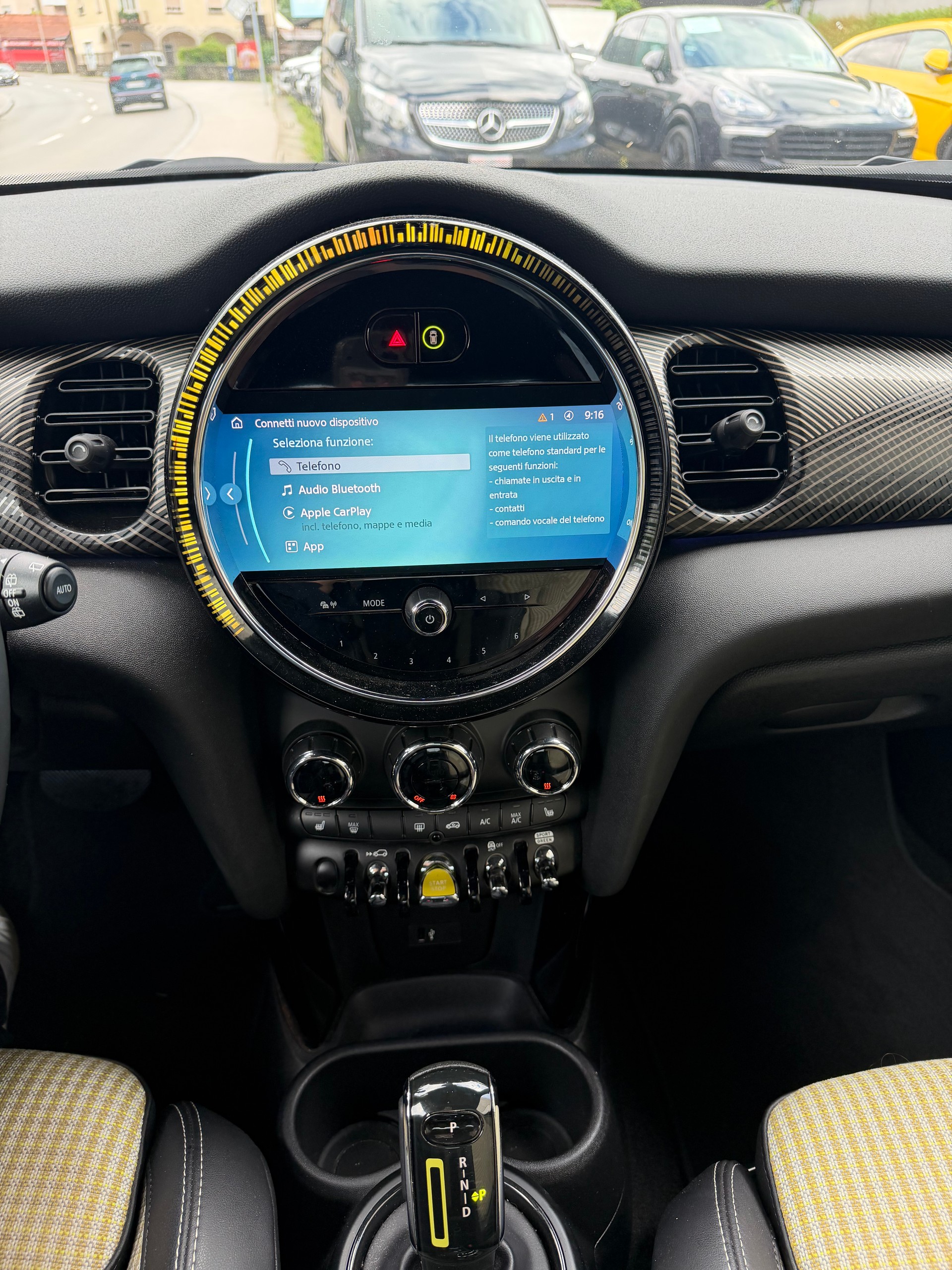 MINI Cooper SE Resolute Edition-image-12