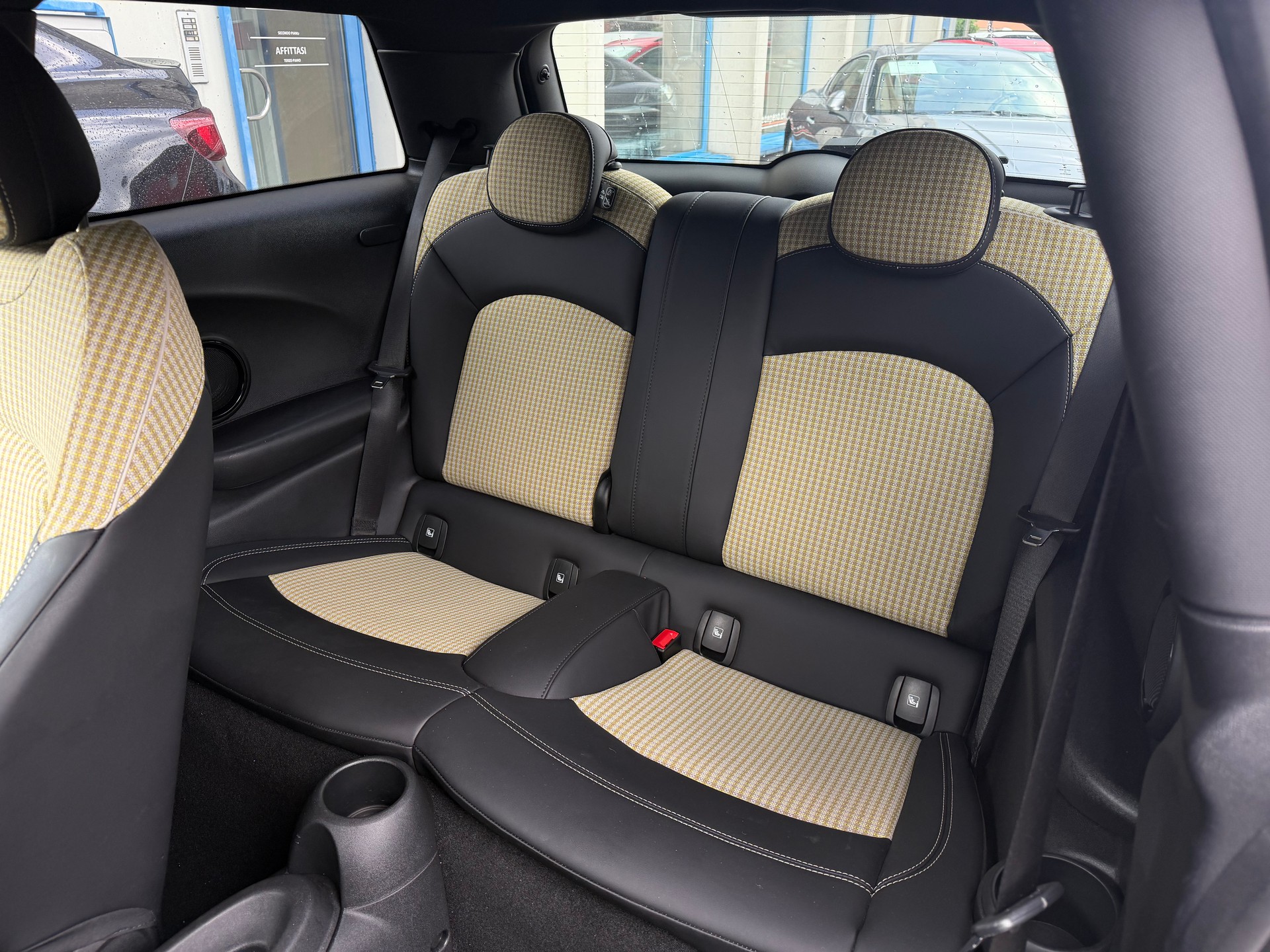 MINI Cooper SE Resolute Edition-image-15