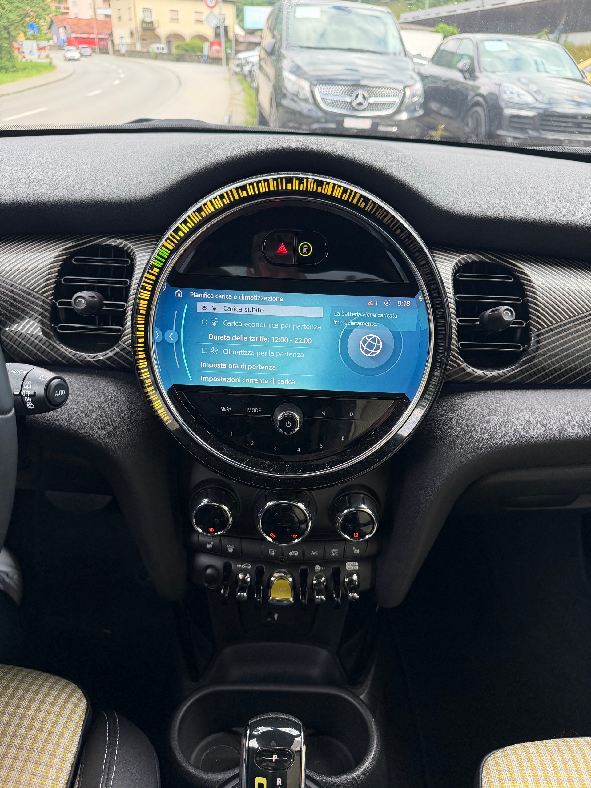 MINI Cooper SE Resolute Edition-image-13