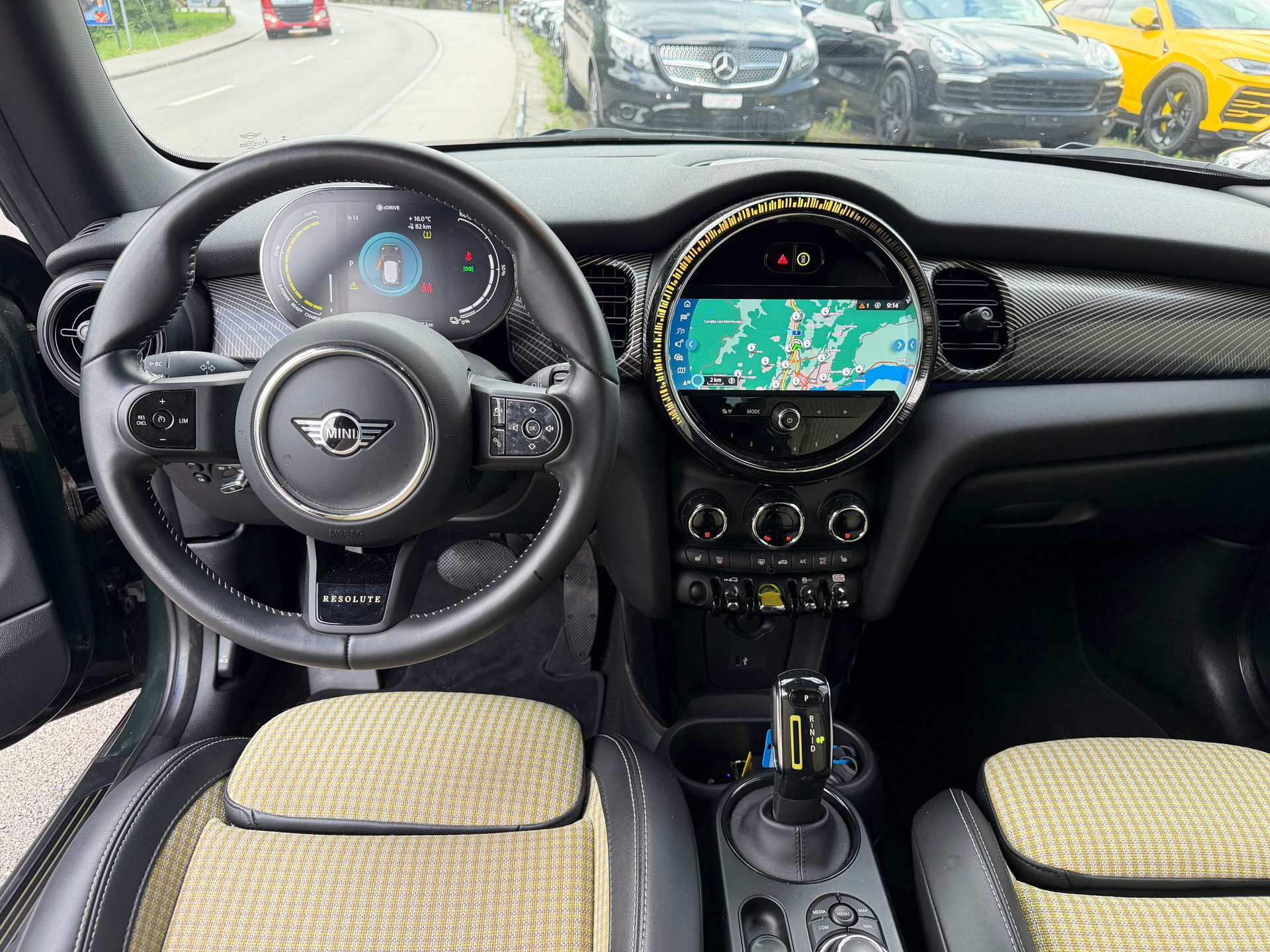 MINI Cooper SE Resolute Edition-image-10