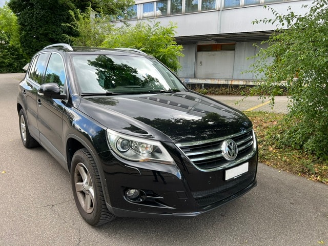VW Tiguan 2.0 TSI Sport&Style Tiptronic frisch Mfk 03.2026.-image-0