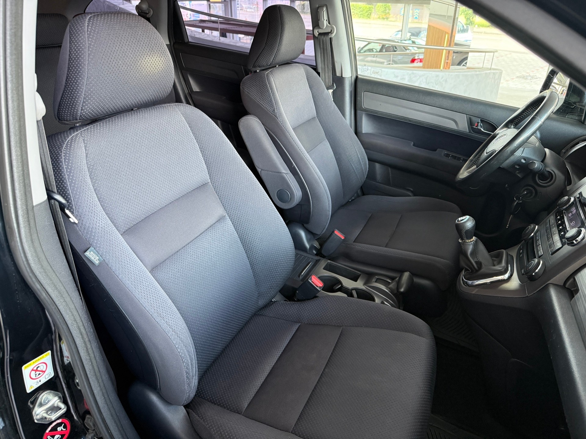 HONDA CR-V 2.2 i-CTDi 4WD Comfort-image-11