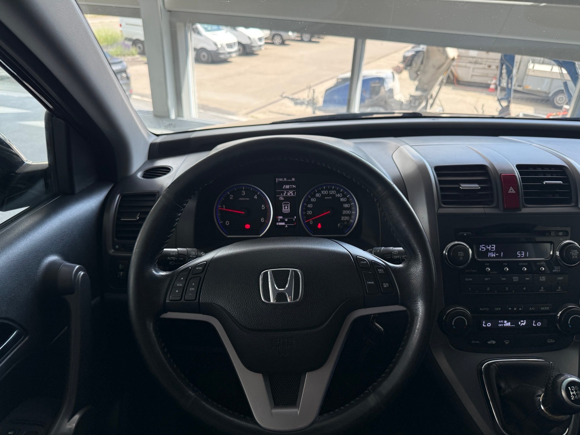 HONDA CR-V 2.2 i-CTDi 4WD Comfort-image-17