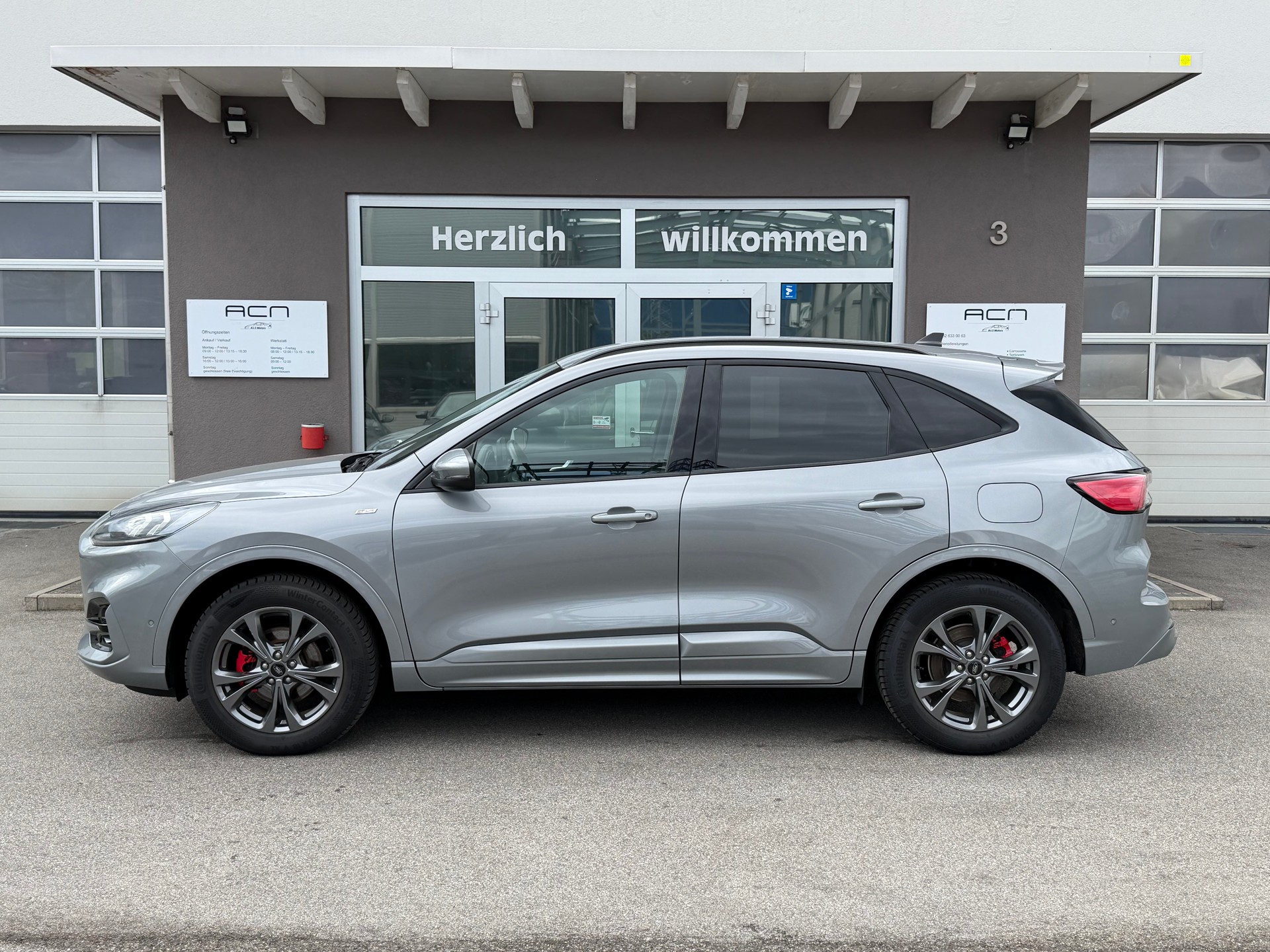 FORD Kuga 2.5 FHEV ST-Line X 4WD-image-4