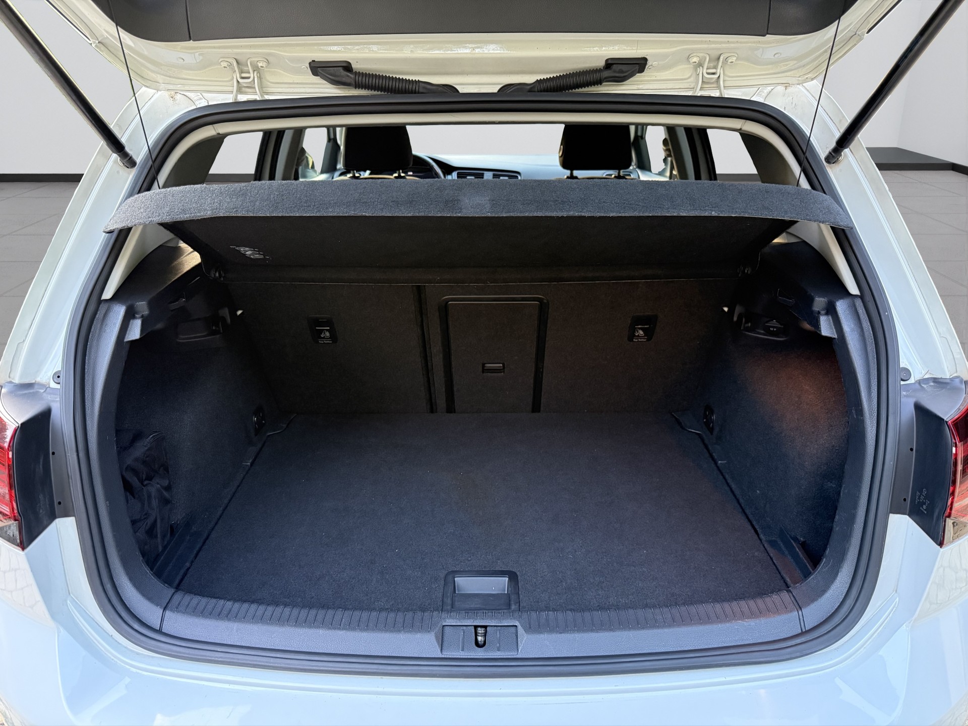 VW Golf 1.4 TSI Highline DSG-image-15