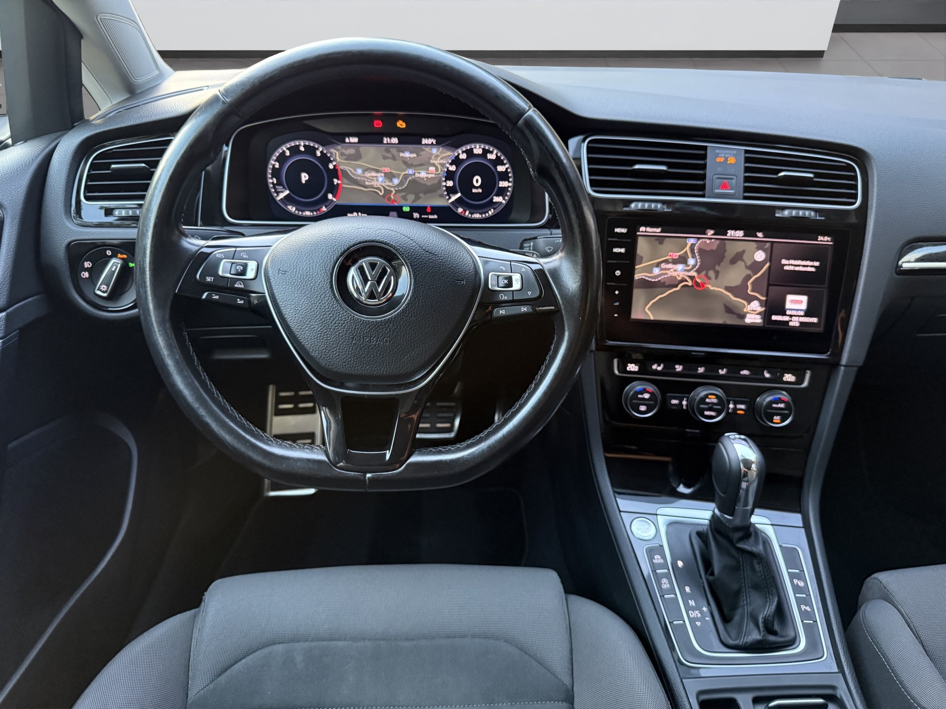 VW Golf 1.4 TSI Highline DSG-image-11