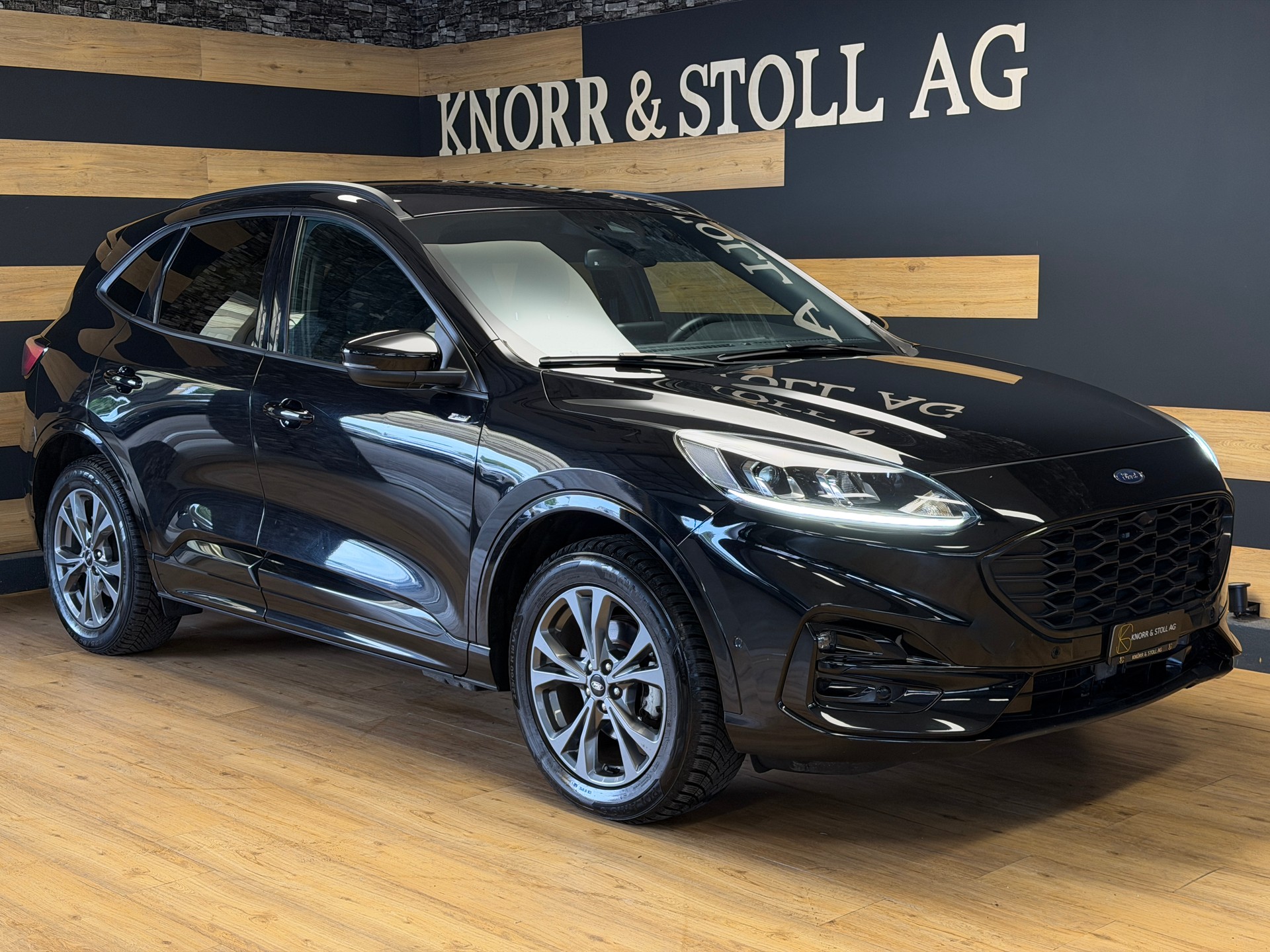 FORD Kuga 2.5 PHEV ST-Line 2WD-image-2