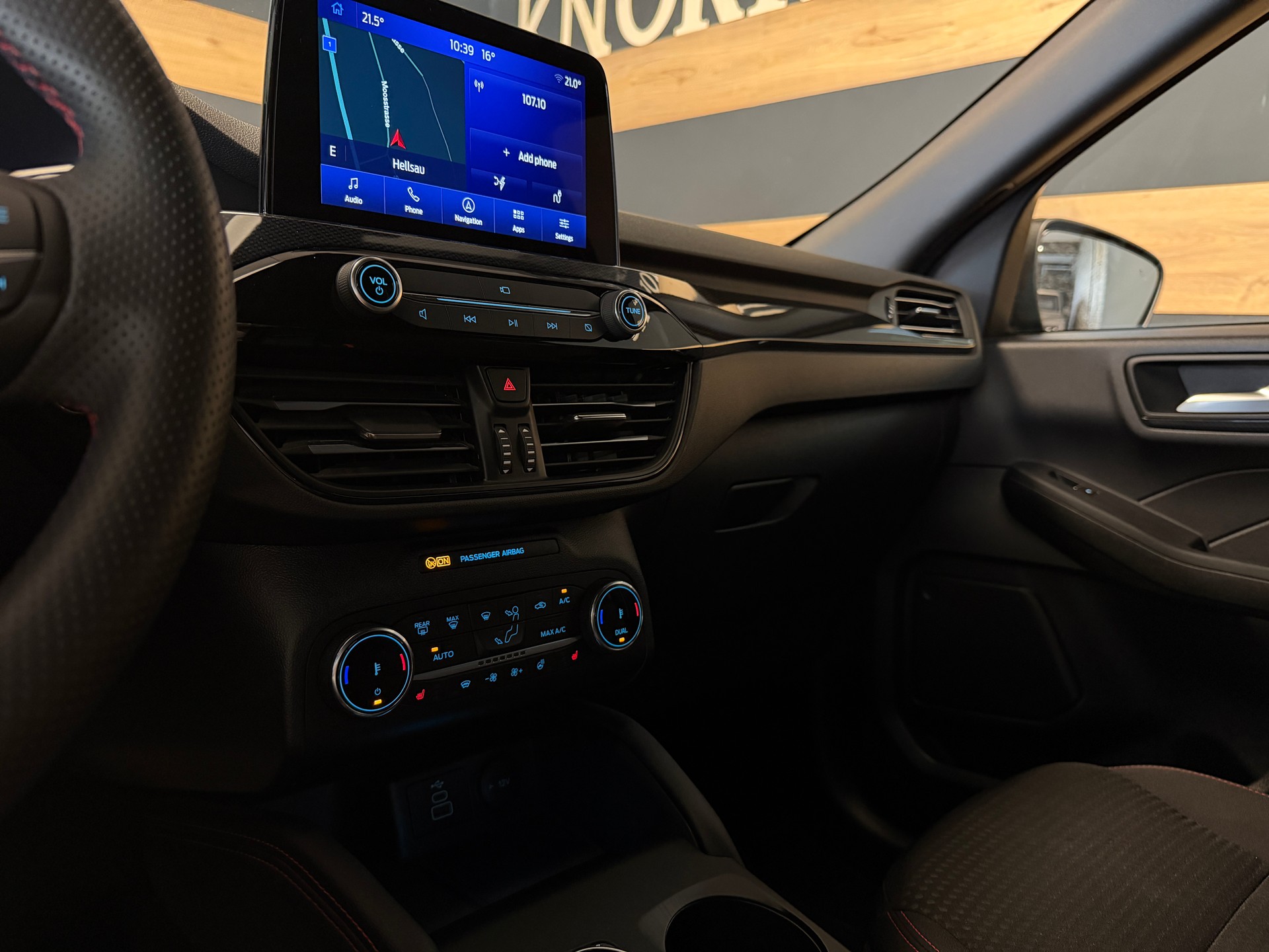 FORD Kuga 2.5 PHEV ST-Line 2WD-image-18
