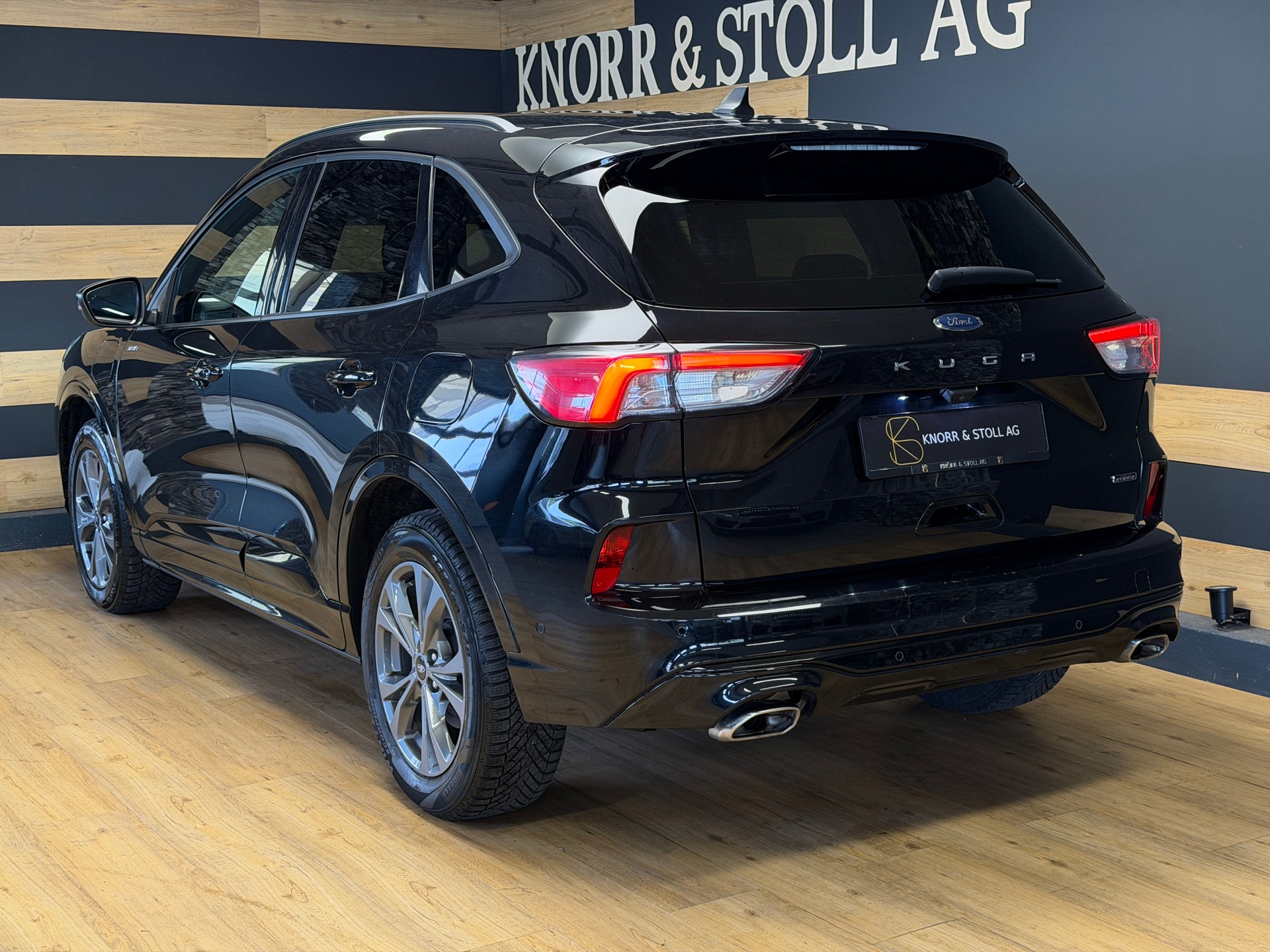FORD Kuga 2.5 PHEV ST-Line 2WD-image-5
