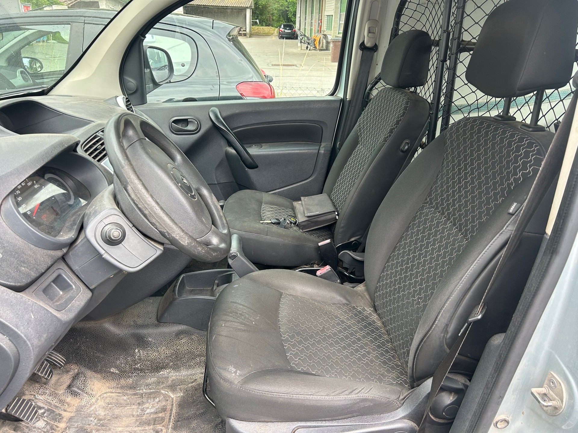 RENAULT Kangoo Express Compact 1.5 dCi 90-image-6