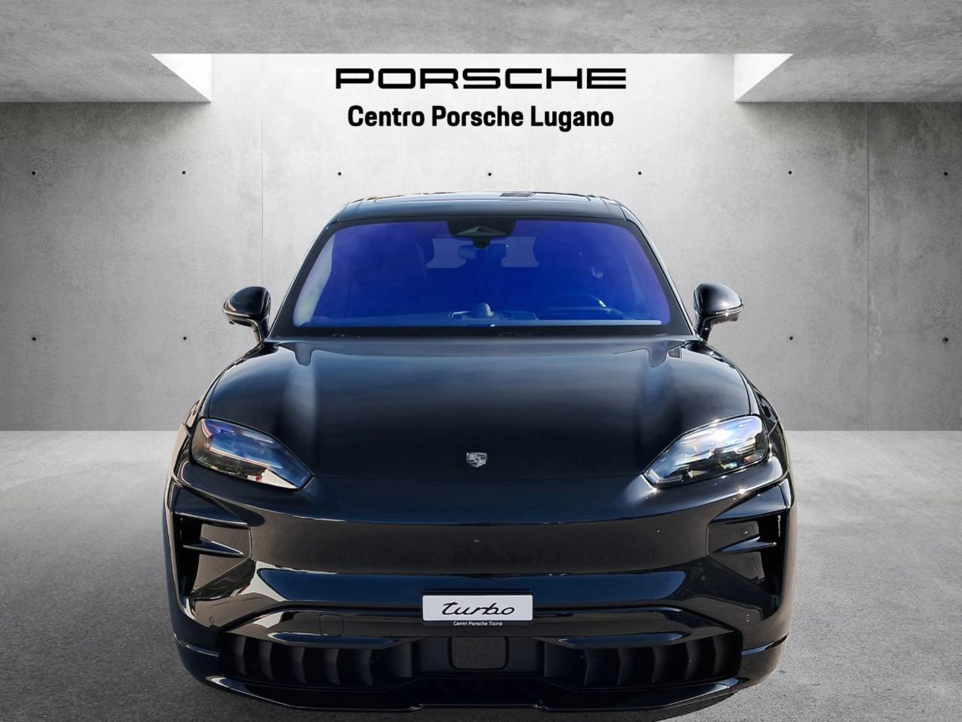 PORSCHE Cayenne Turbo Electric-image-9
