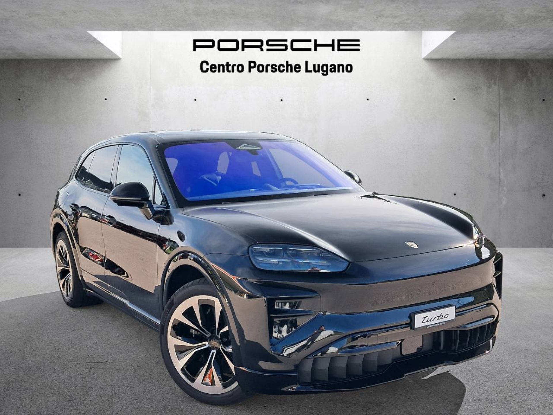 PORSCHE Cayenne Turbo Electric-image-0