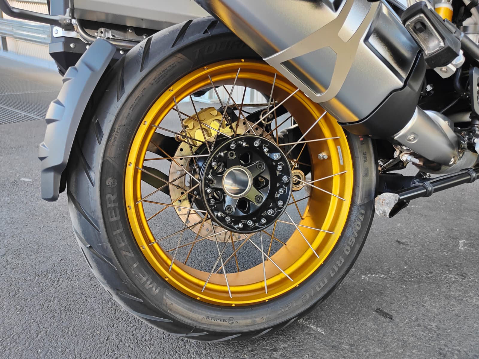BMW R 1250 GS Adventure ABS-image-10