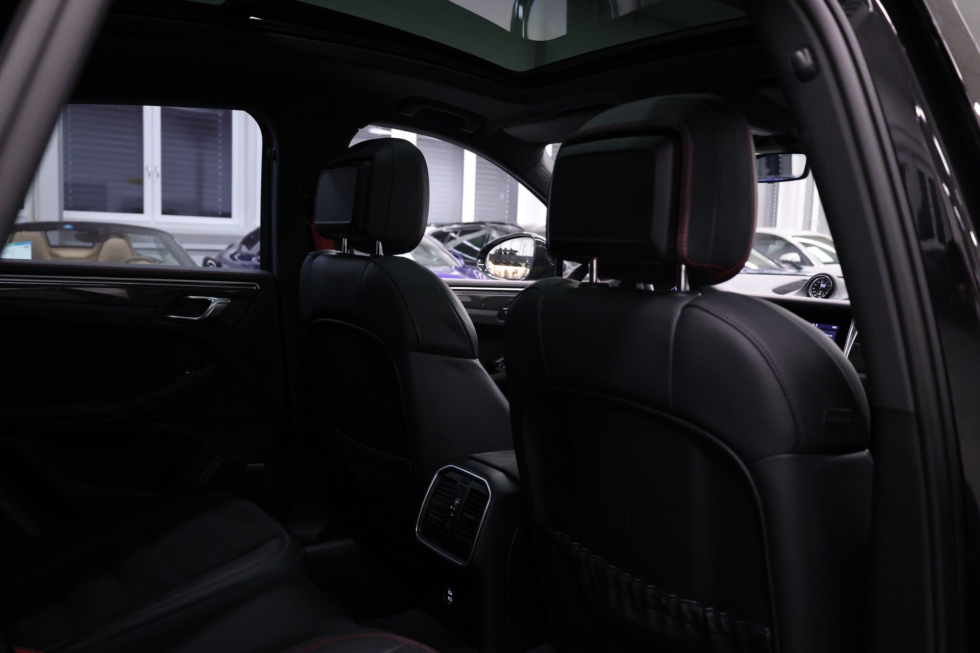 PORSCHE Macan 2.9 V6 GTS-image-24