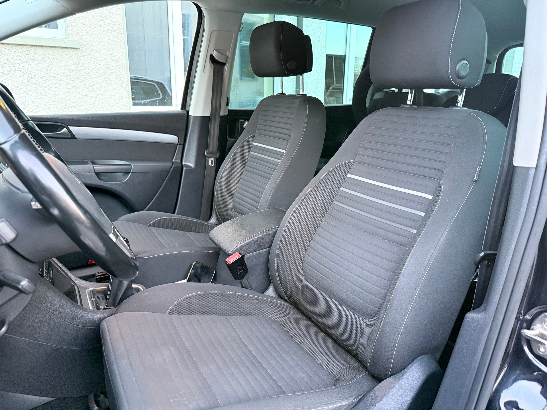VW Sharan 2.0 TDI BMT Design 4Motion-image-12