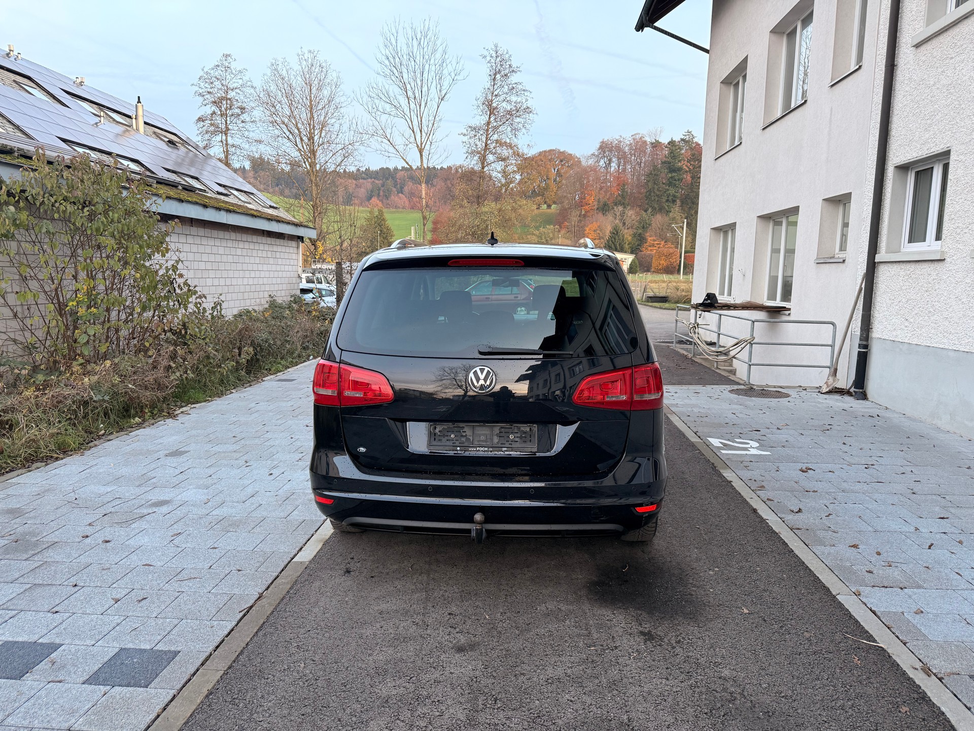 VW Sharan 2.0 TDI BMT Design 4Motion-image-3