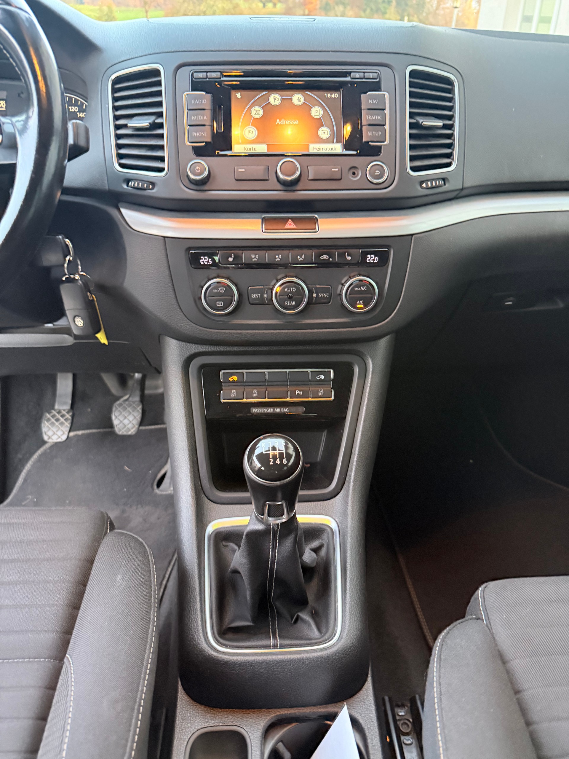 VW Sharan 2.0 TDI BMT Design 4Motion-image-9