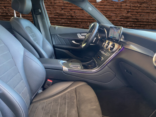 MERCEDES-BENZ GLC 300 de AMG Line 4M A-image-11