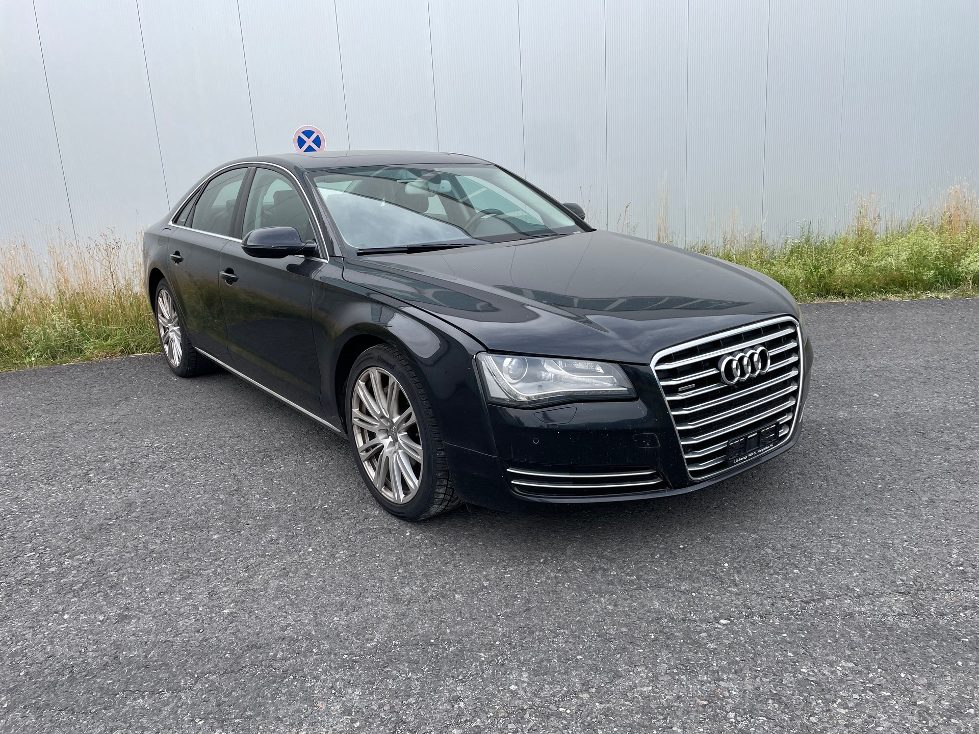 AUDI Audi A8 3.0 TDI Quattro-image-3