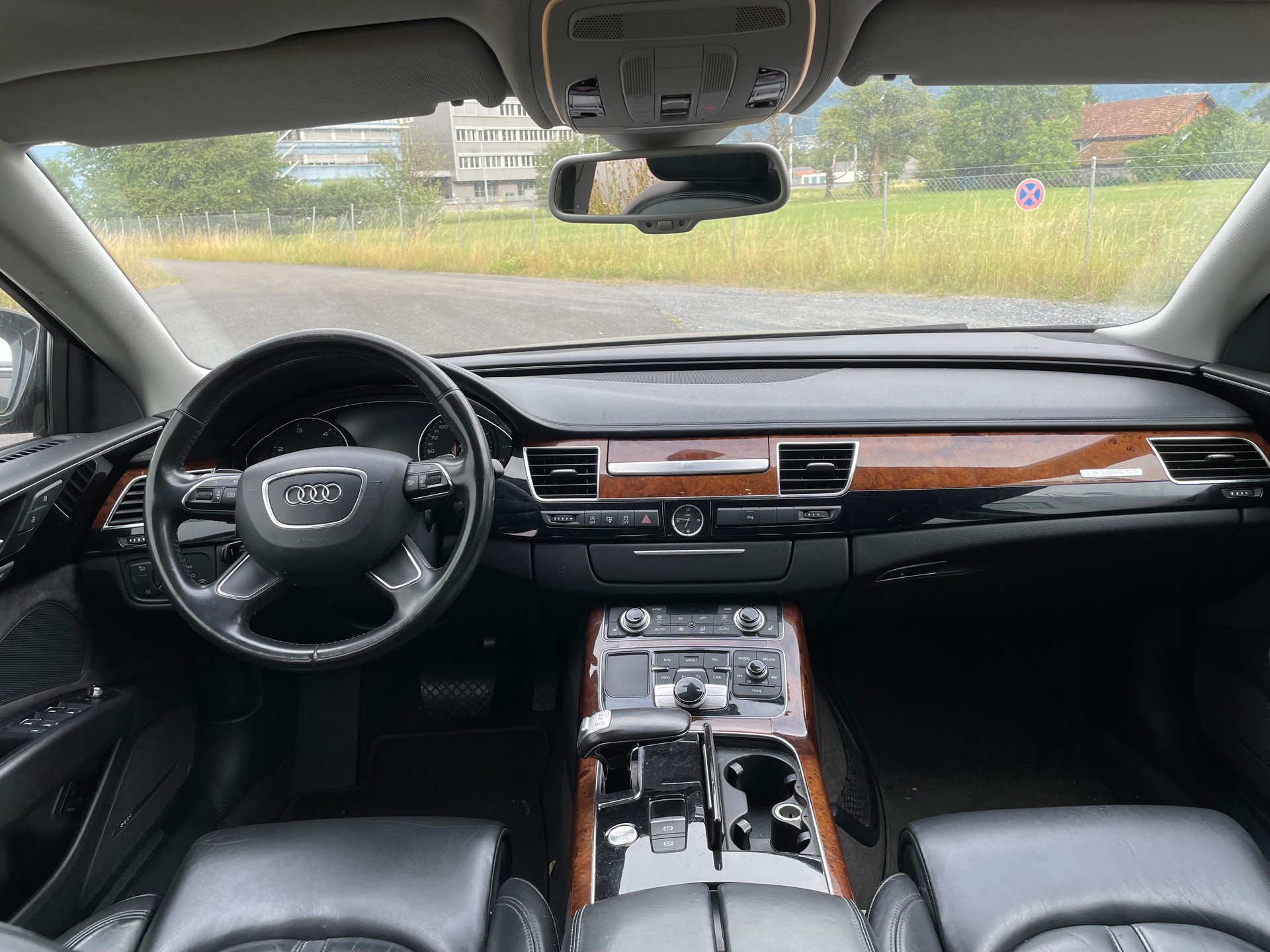 AUDI Audi A8 3.0 TDI Quattro-image-14