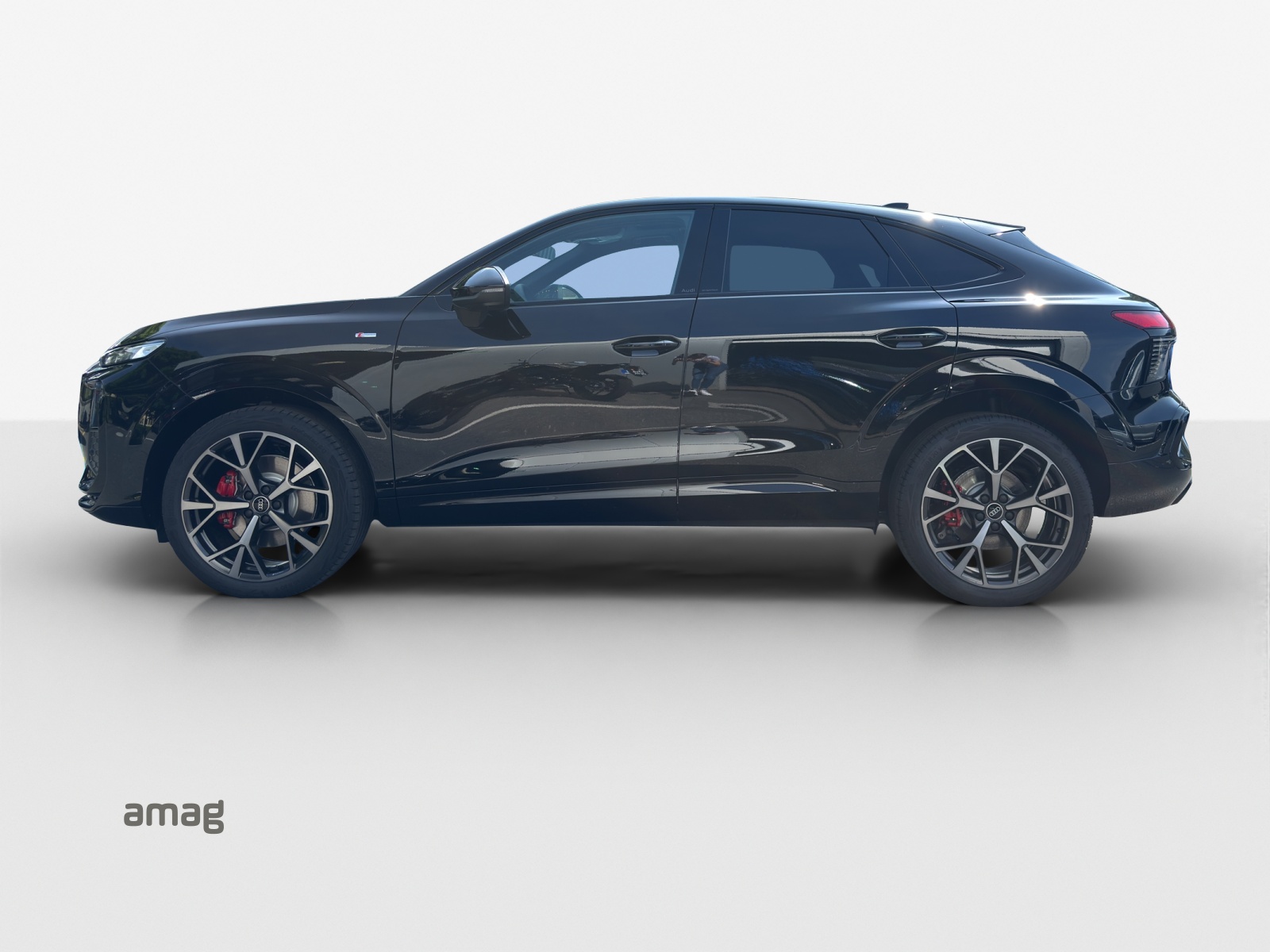 AUDI Q3 Sportback TFSI quattro 195 kW S tronic-image-1