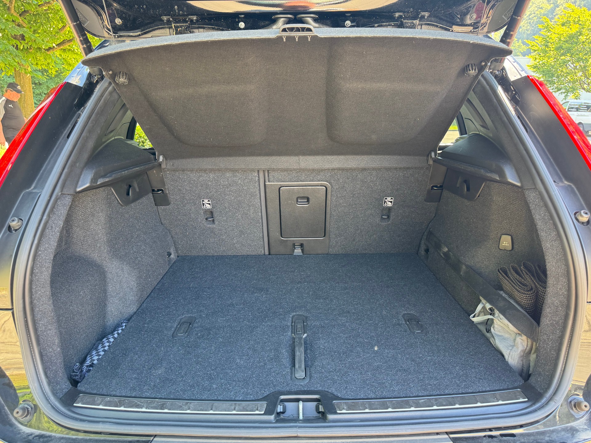 VOLVO 2.0 T5 R-Design AWD-image-7