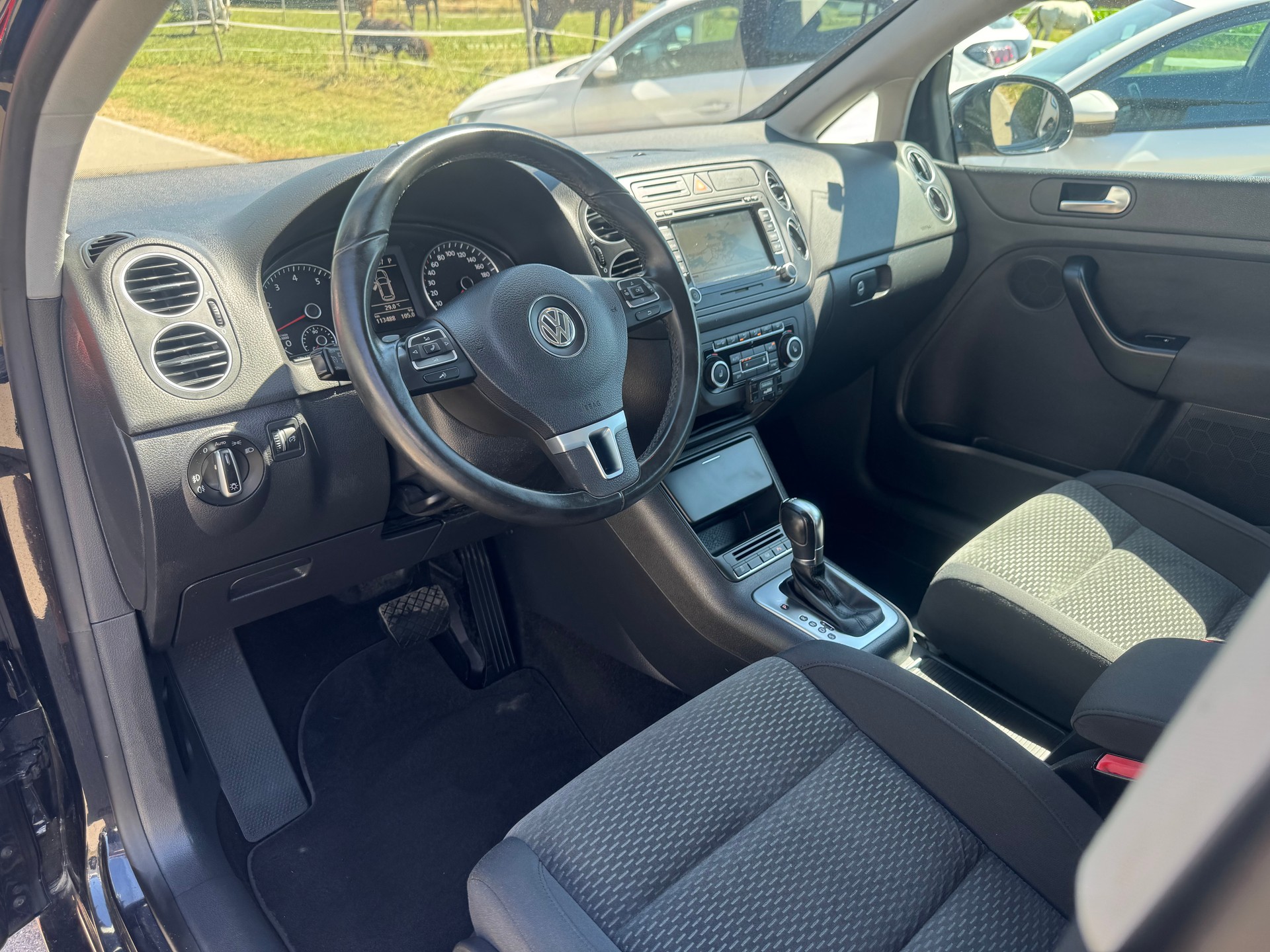 VW Golf Plus 1.2 TSI Team DSG-image-5
