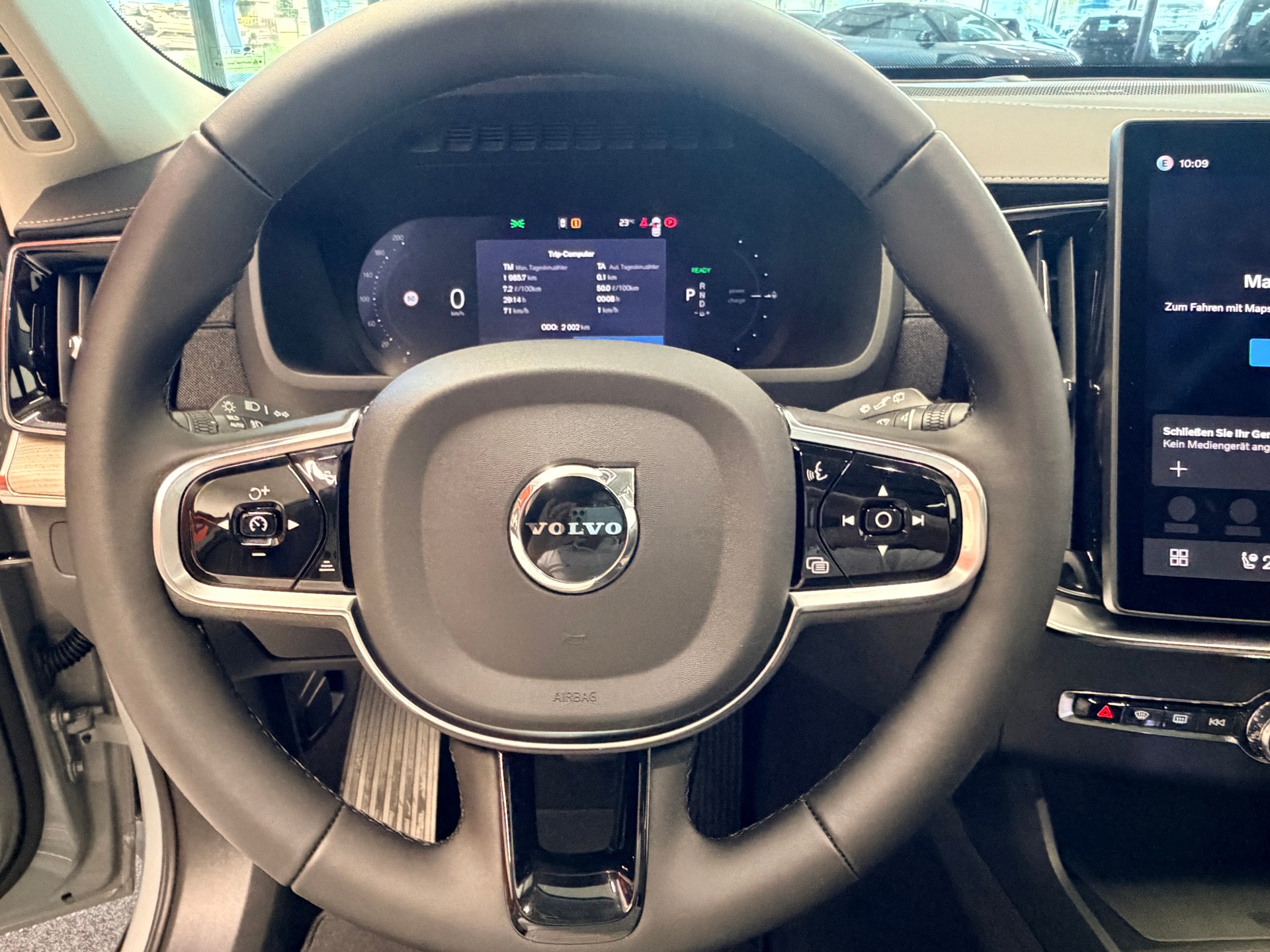 VOLVO XC90 T8 eAWD PluginHybrid Plus Dark Geartronic-image-29