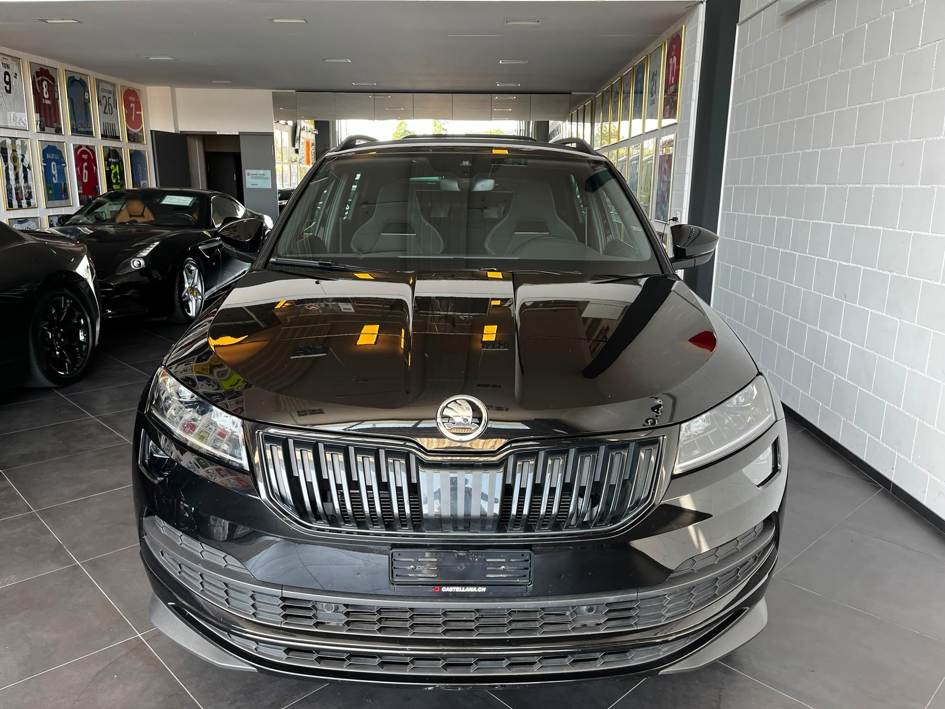 SKODA Karoq 2.0 TSI SportLine 4x4 DSG-image-2