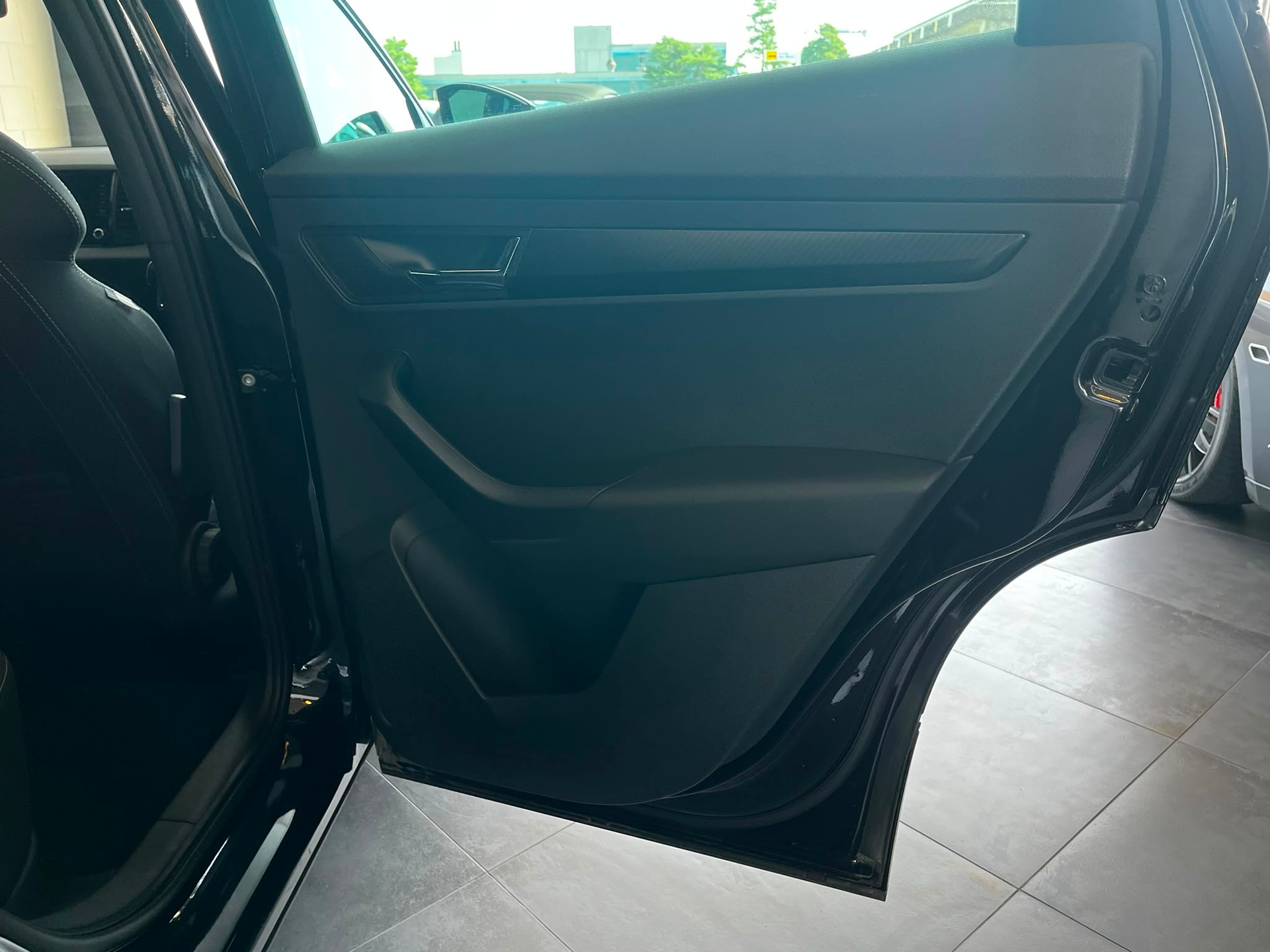 SKODA Karoq 2.0 TSI SportLine 4x4 DSG-image-25