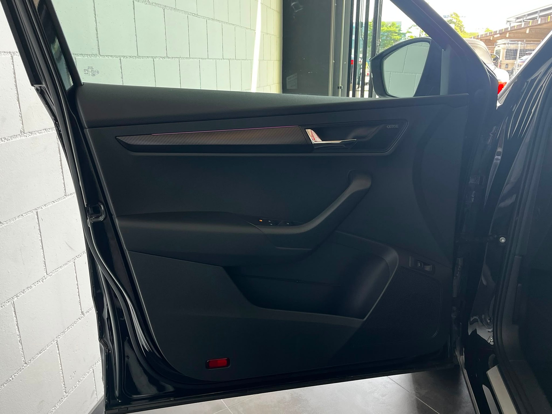 SKODA Karoq 2.0 TSI SportLine 4x4 DSG-image-23
