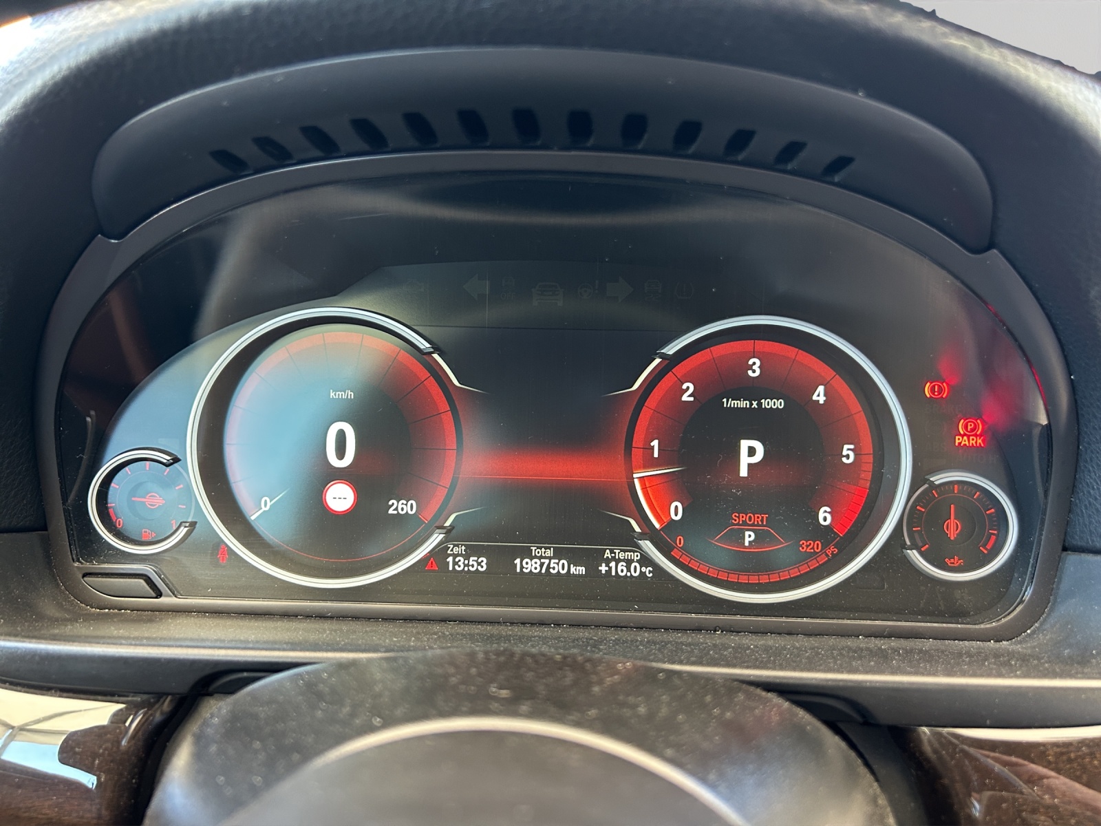 BMW 535d Touring xDrive Luxury Line Steptronic-image-24