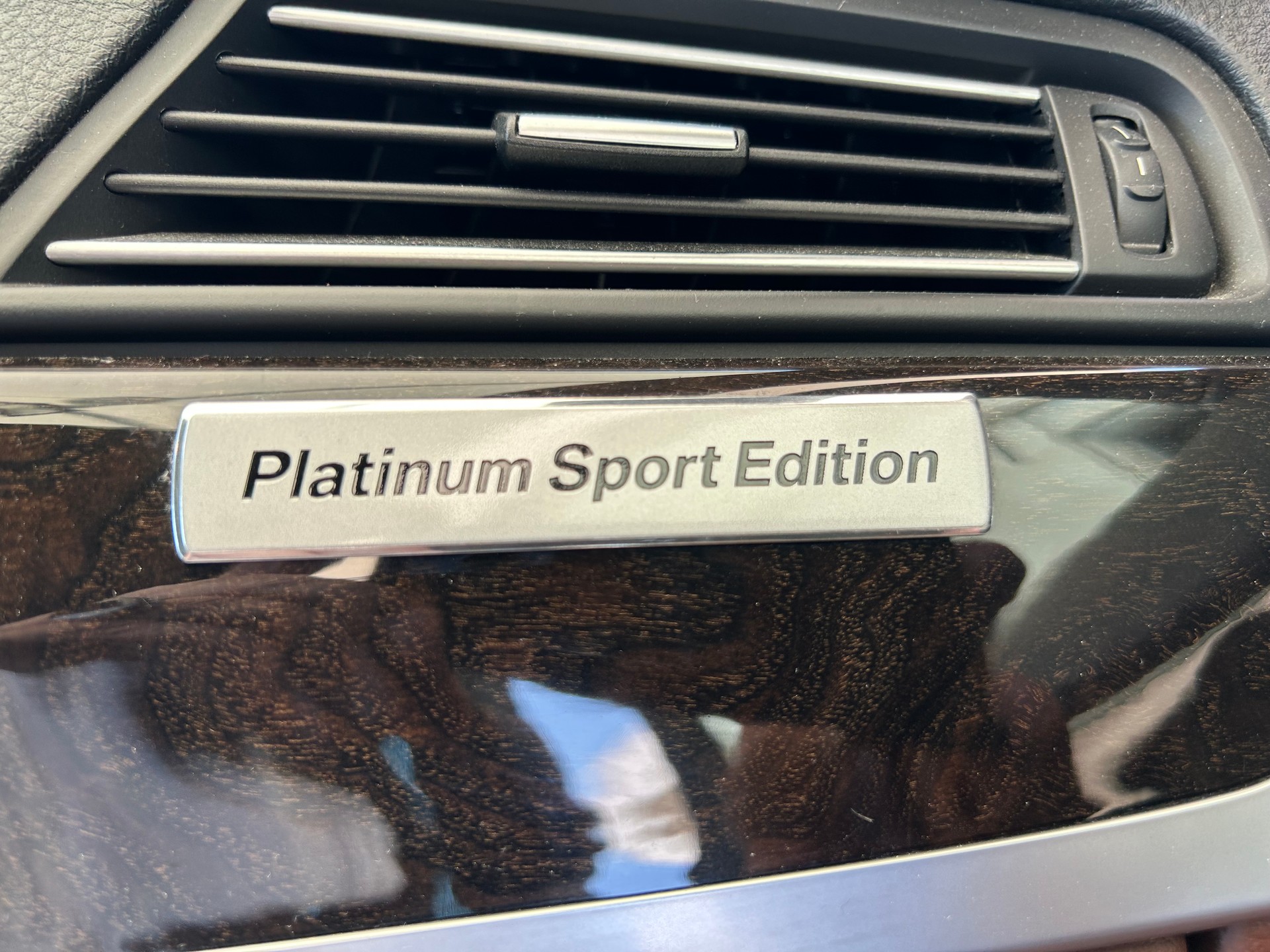BMW 535d Touring xDrive Luxury Line Steptronic-image-11