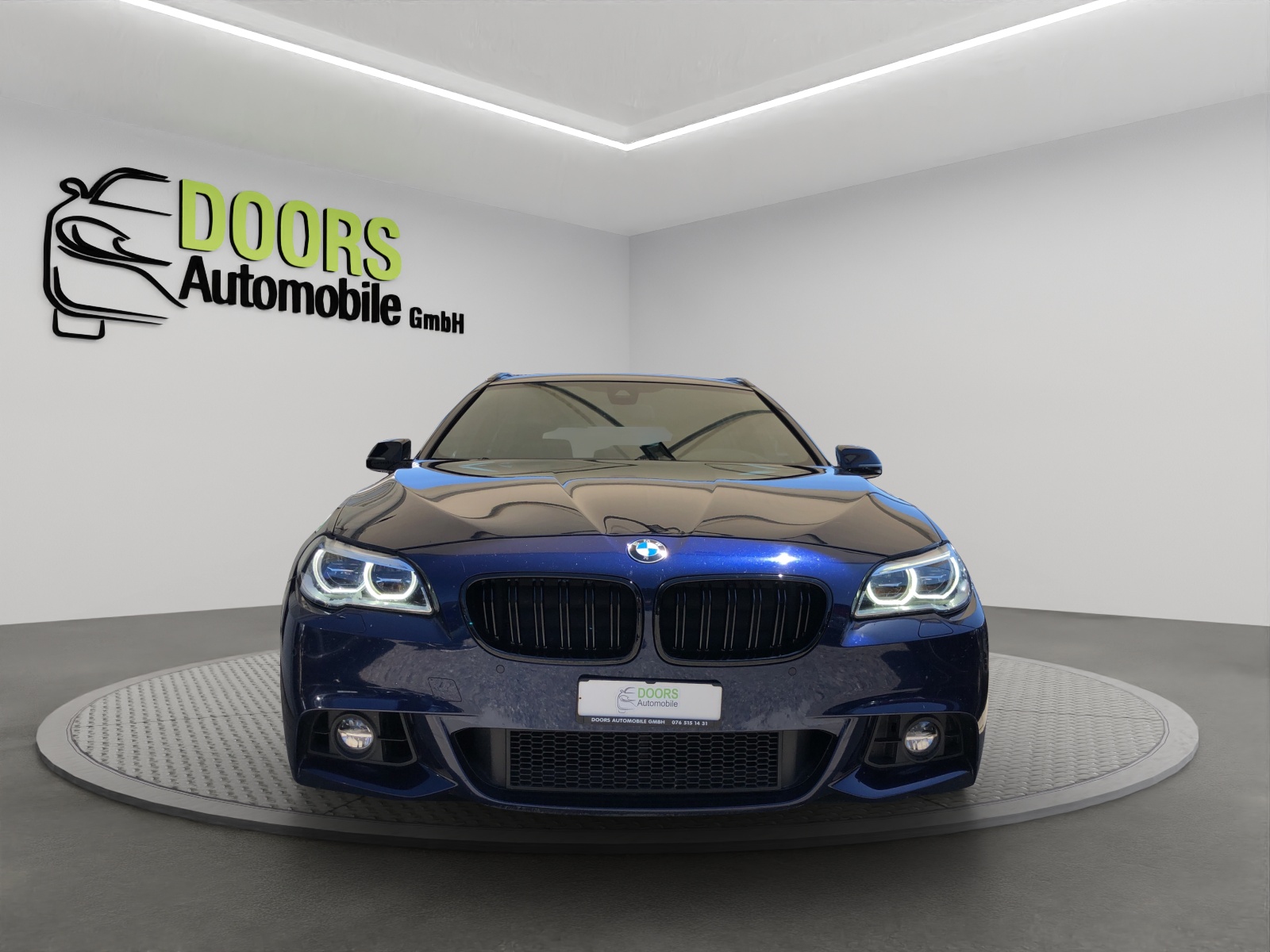 BMW 535d Touring xDrive Luxury Line Steptronic-image-1