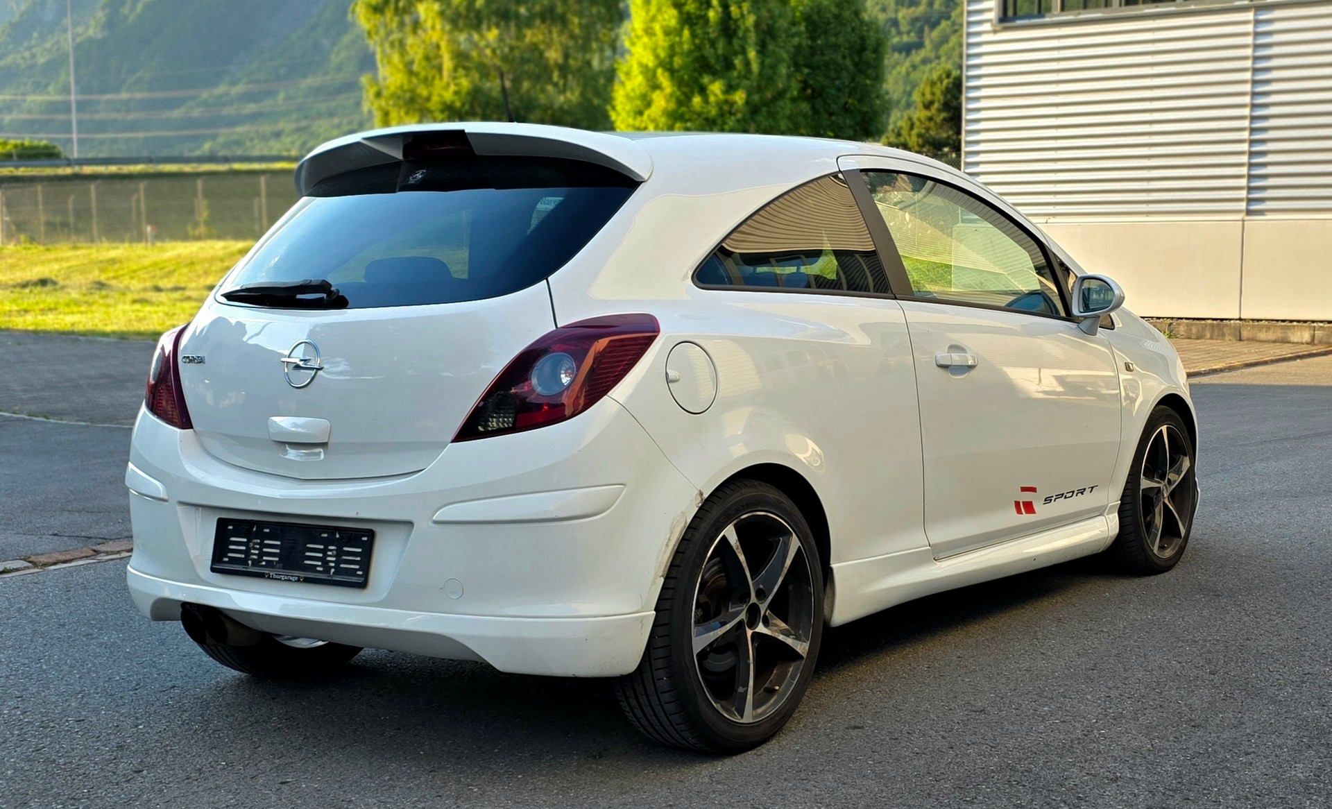 OPEL Corsa 1.6 Turbo GSi-image-5