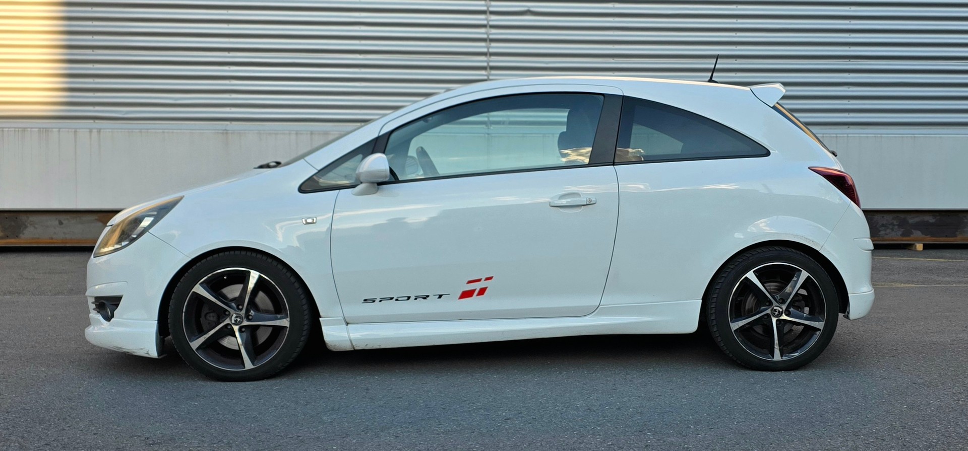 OPEL Corsa 1.6 Turbo GSi-image-3