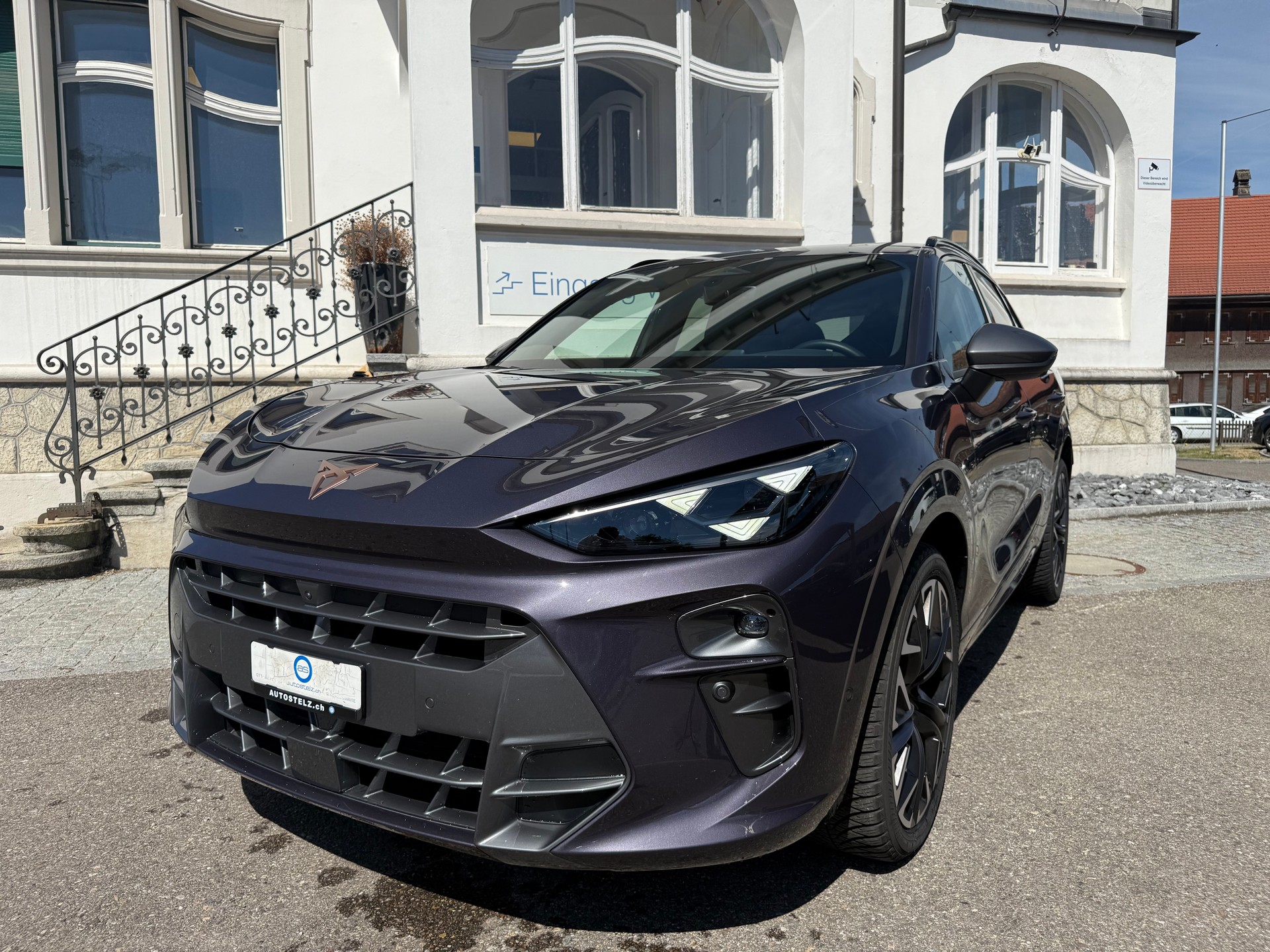 CUPRA Terramar 2.0 TSI VZ 4Drive DSG **** SONDERLACK DARK VOID MET ***-showroom-element-1