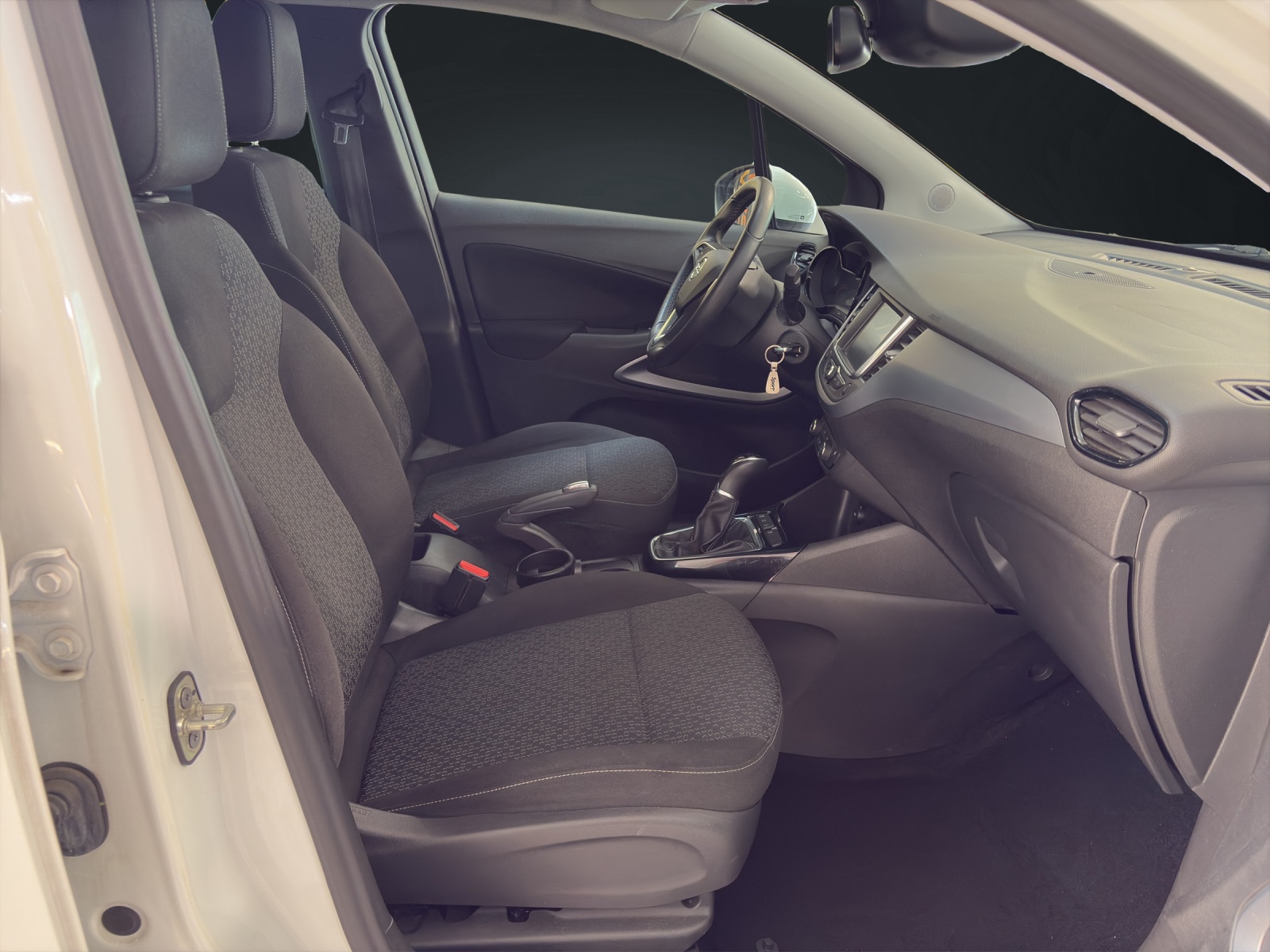 OPEL Crossland X 1.2i TP Enjoy-image-9