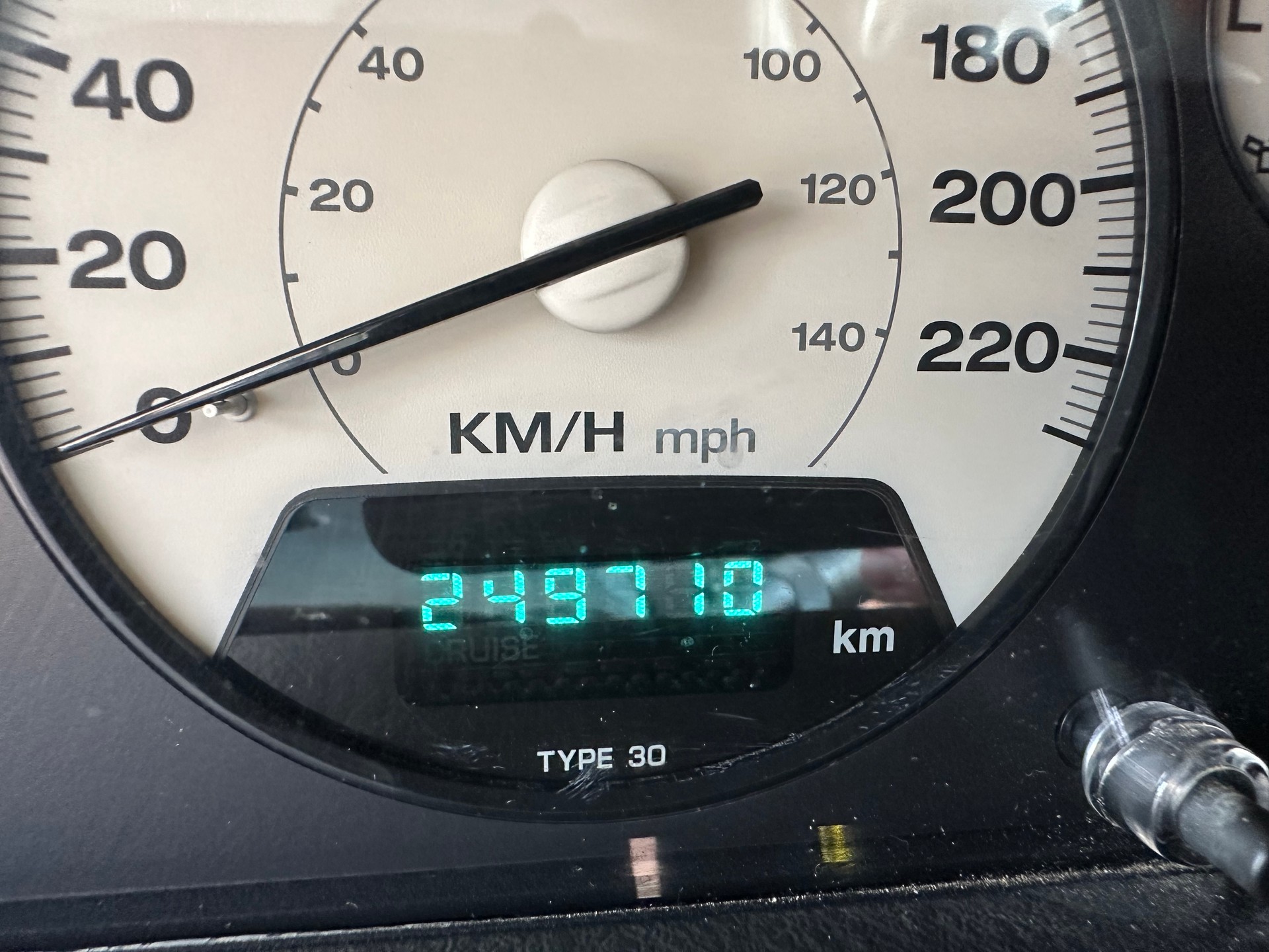 JEEP Grand Cherokee 2.7 CRD Limited Automatic-image-11