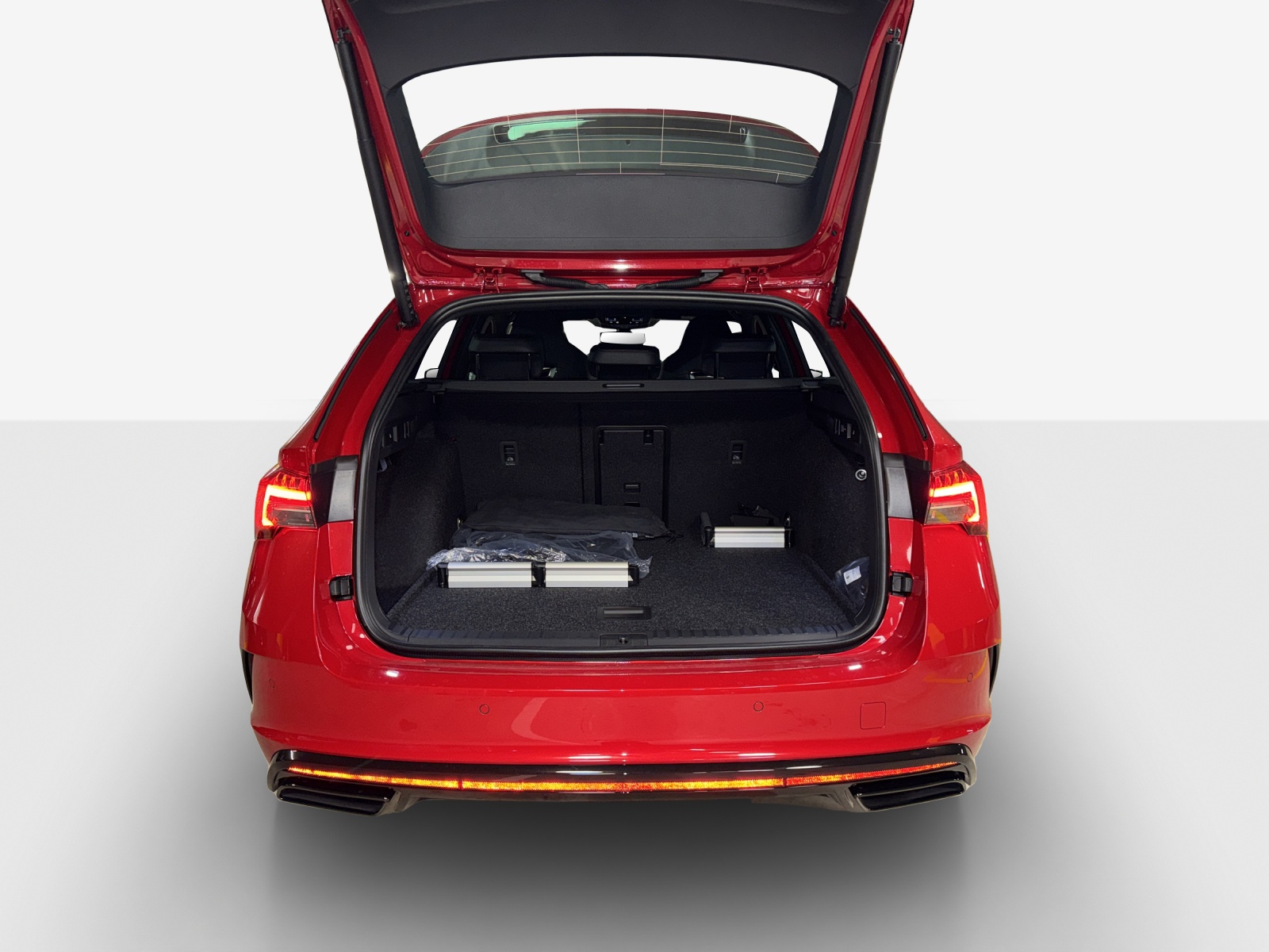 SKODA Octavia RS 30 Years Edition-image-12