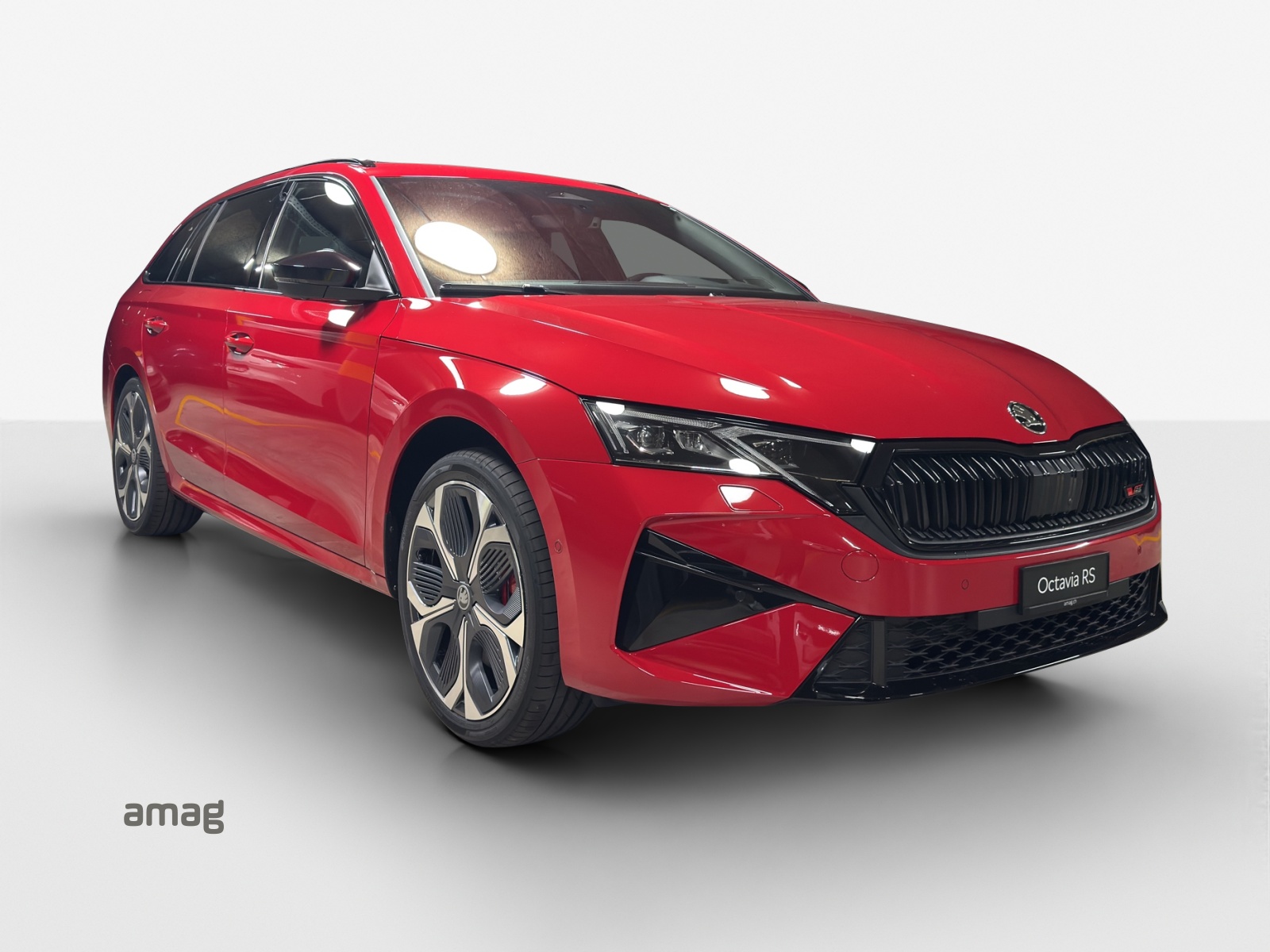 SKODA Octavia RS 30 Years Edition-image-5