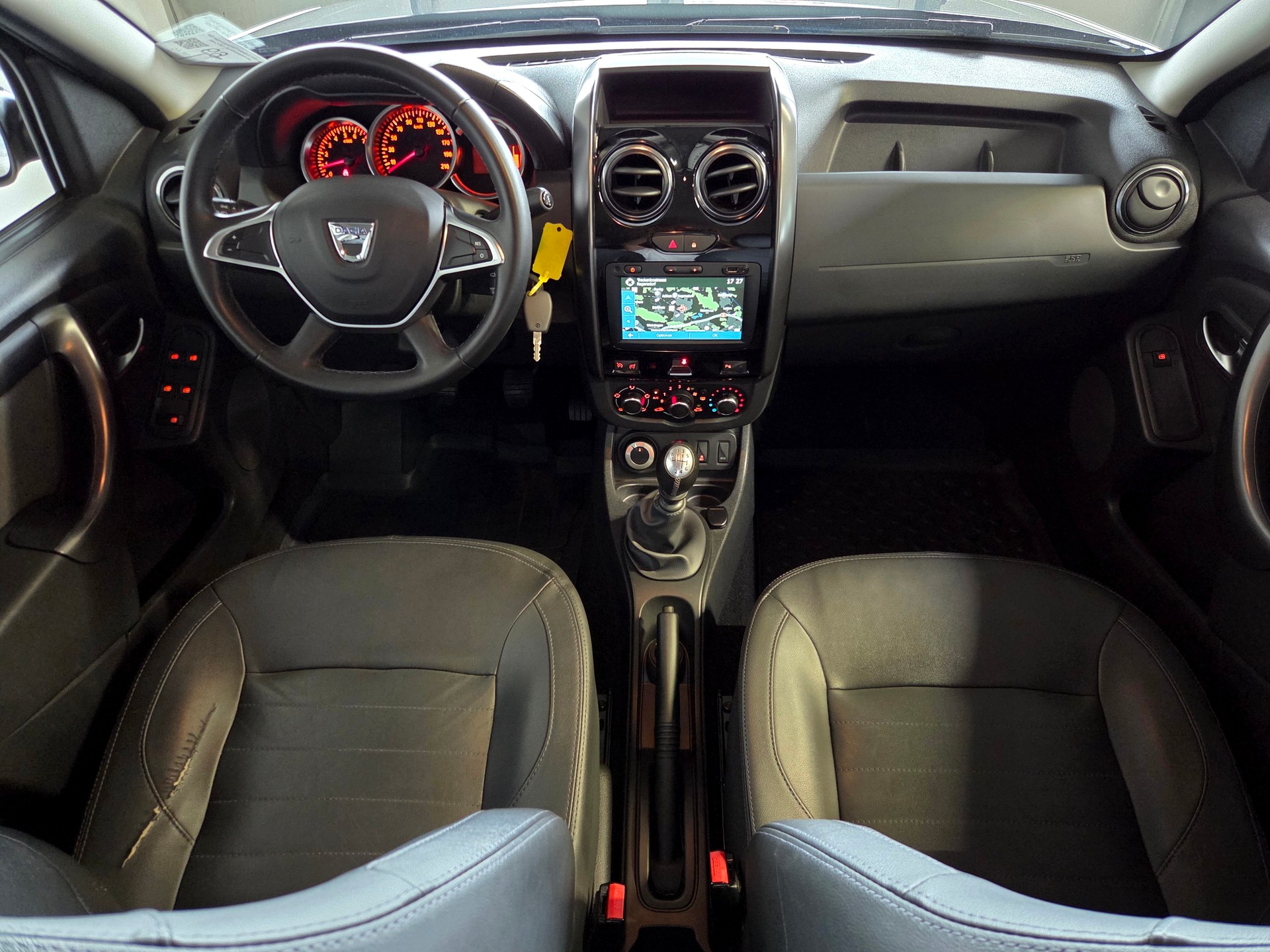 DACIA Duster 1.2 TCe FmF Strongm.R 4x4 S/S-image-6