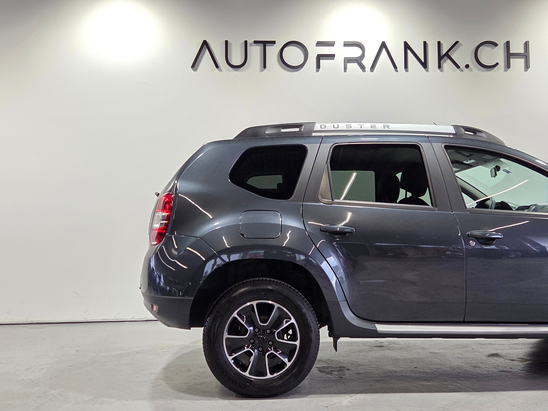 DACIA Duster 1.2 TCe FmF Strongm.R 4x4 S/S-image-18