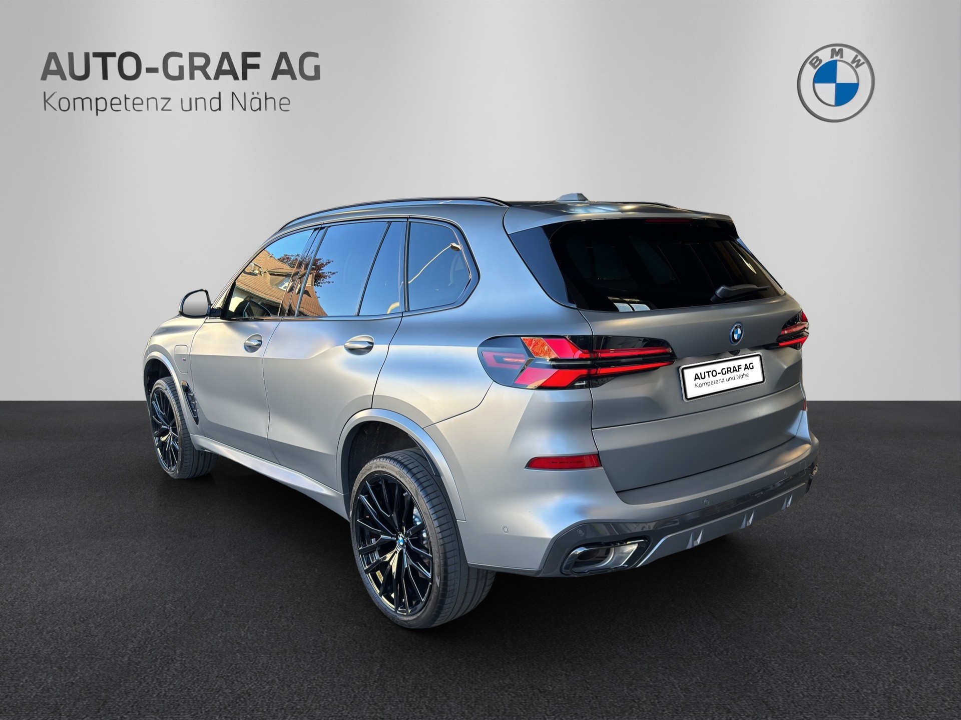 BMW X5 50e M Sport xDrive SAG-image-2