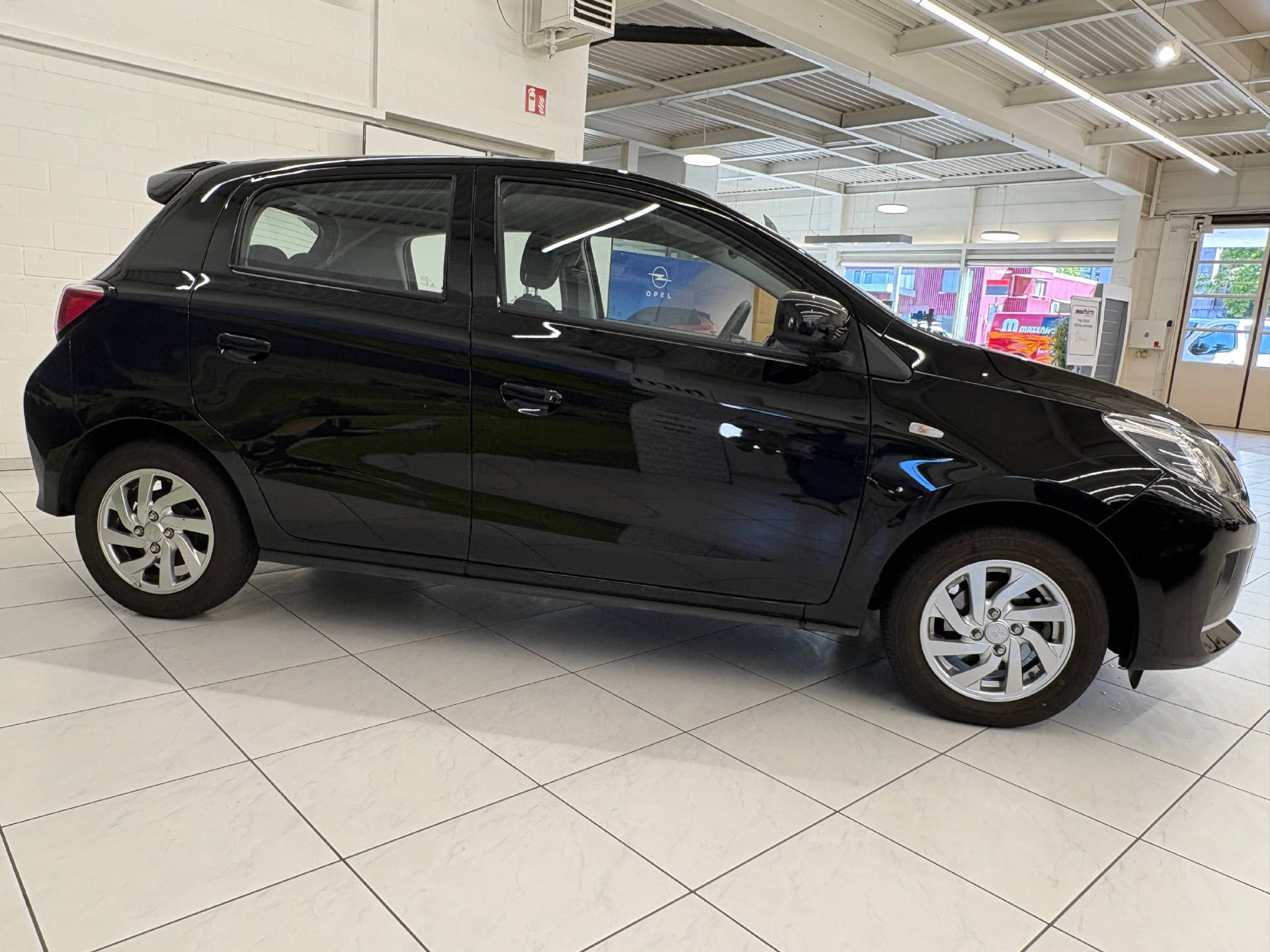 MITSUBISHI Space Star 1.2 MIVEC Invite-image-3