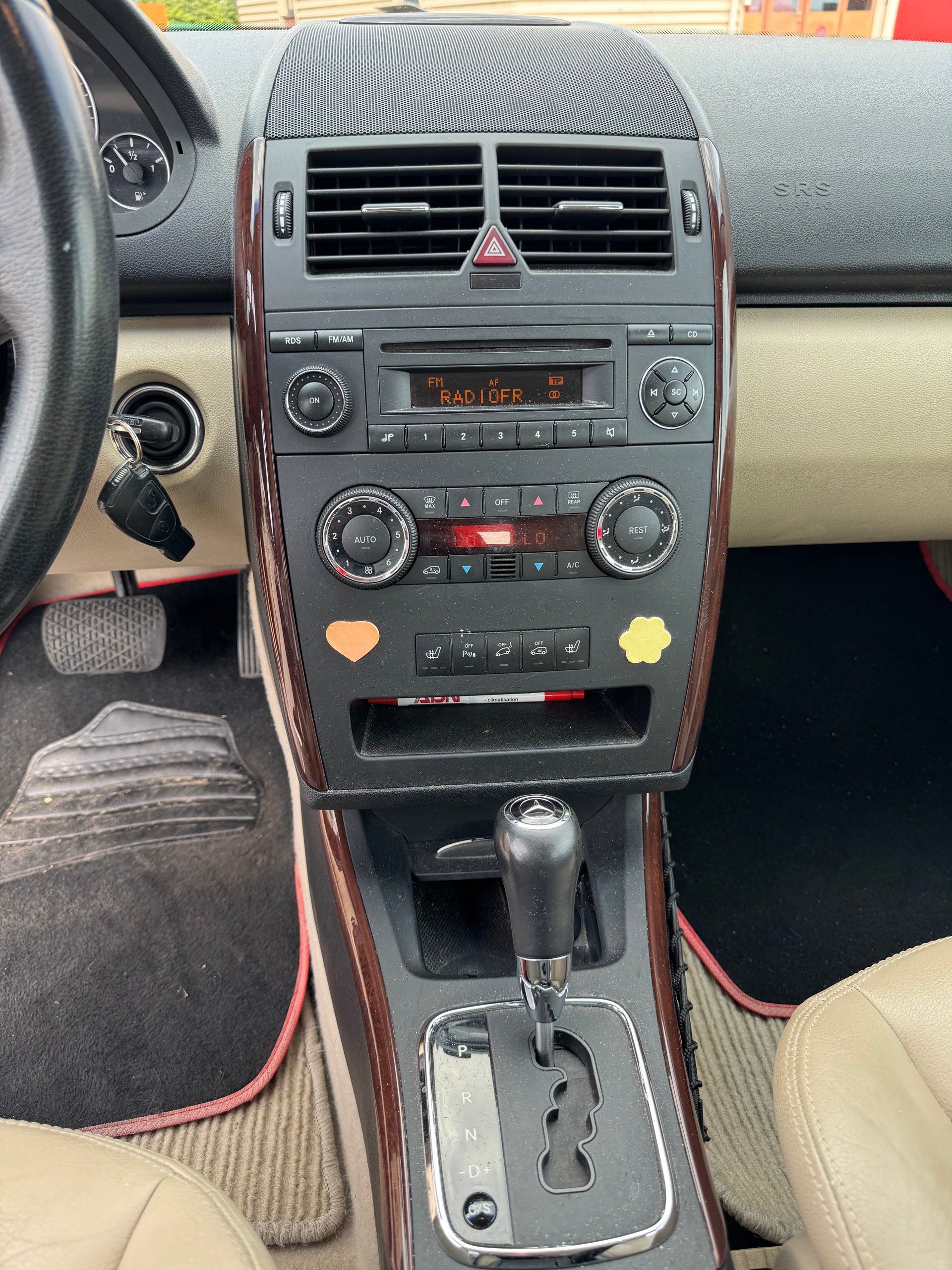MERCEDES-BENZ A 200 Elégance Autotronic-image-5