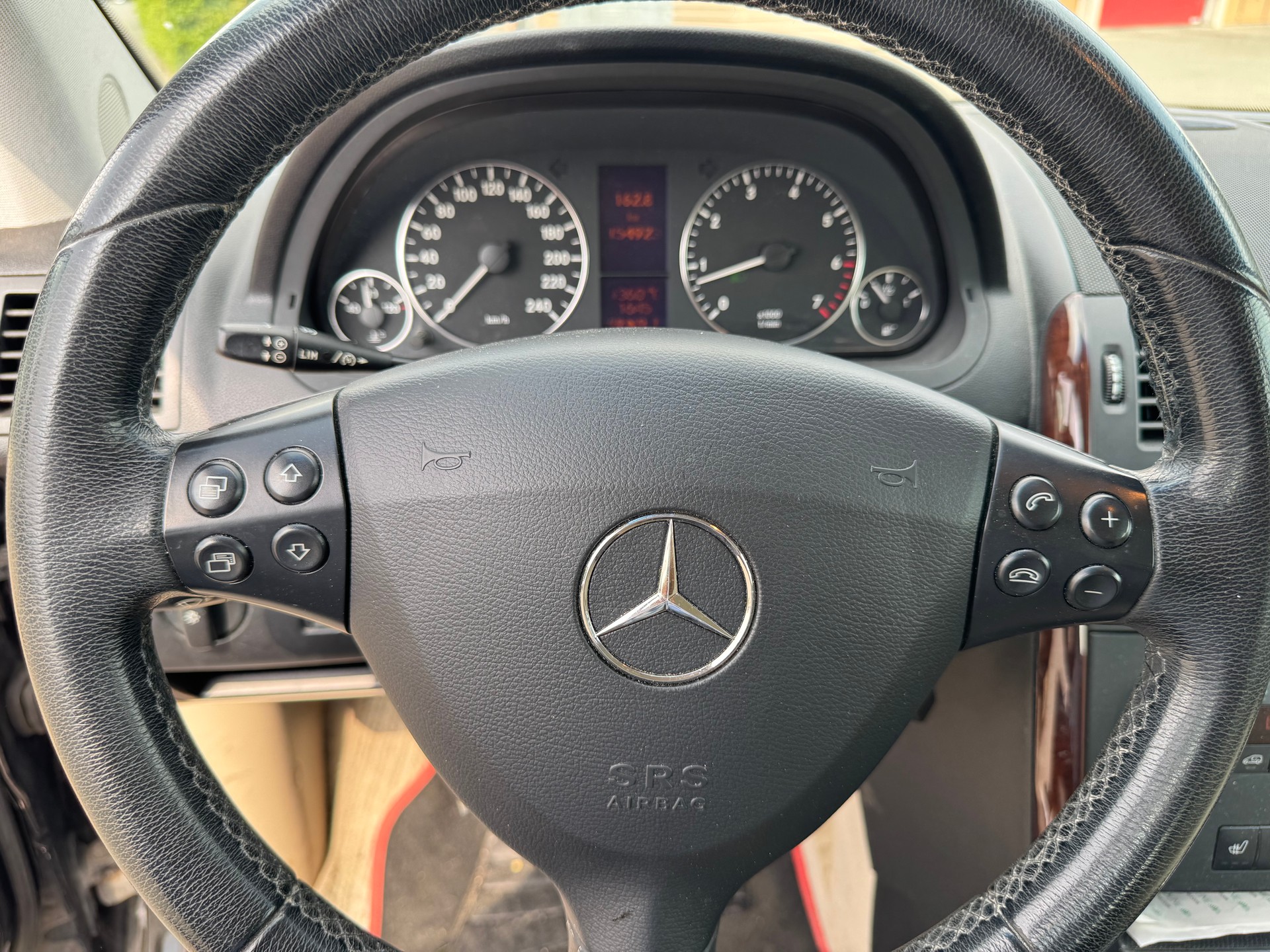 MERCEDES-BENZ A 200 Elégance Autotronic-image-10
