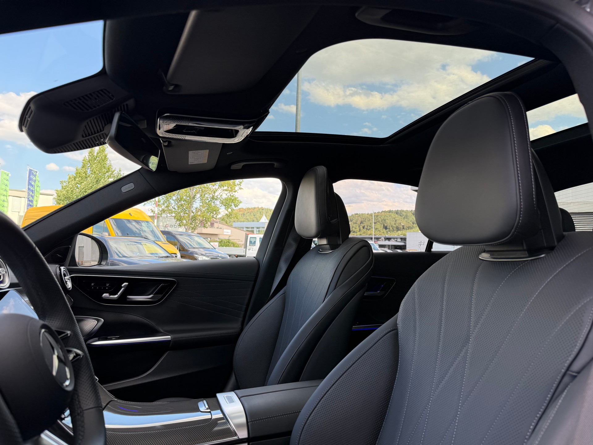 MERCEDES-BENZ C 220 d AMG Line 4 Matic Swiss Star-image-4