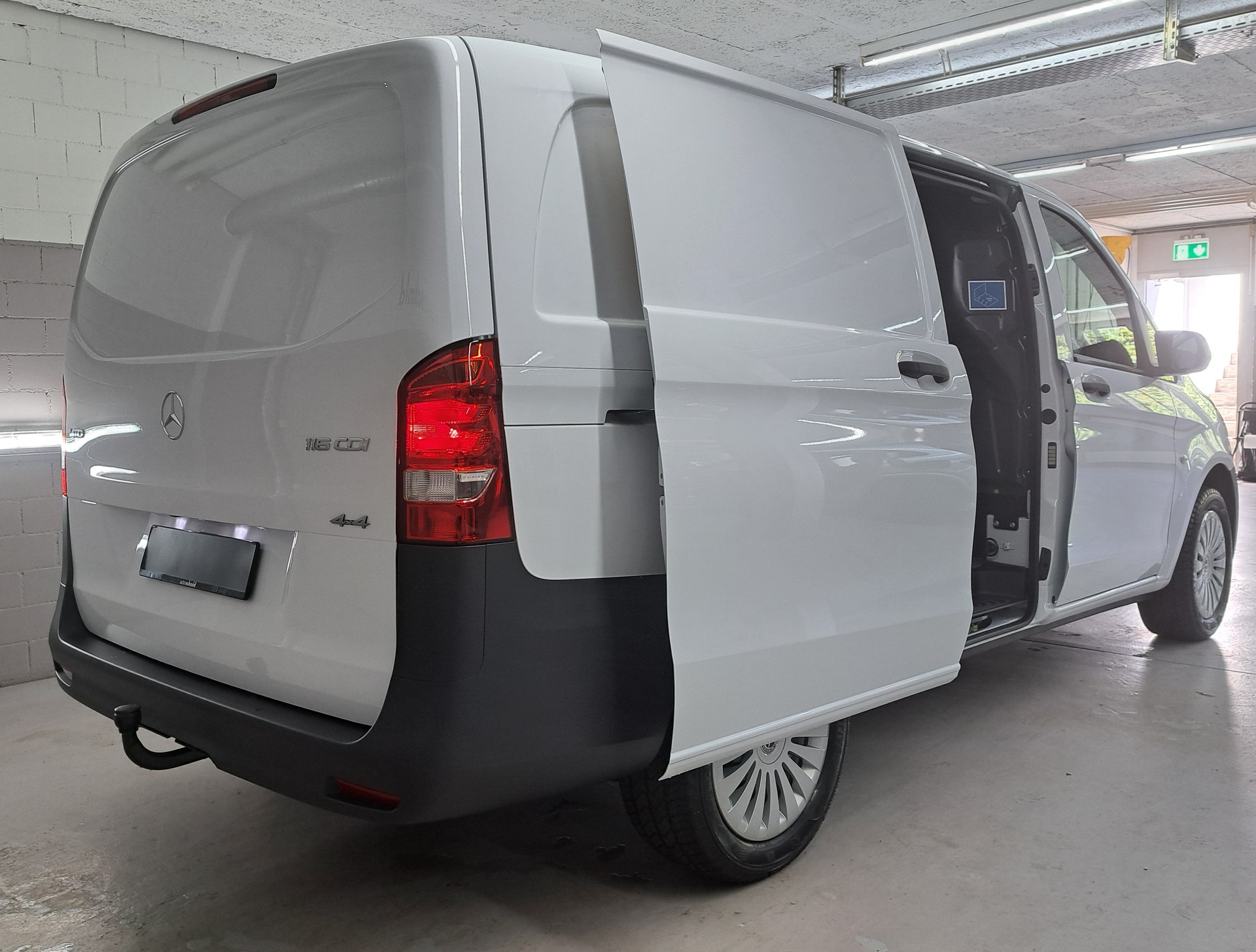MERCEDES-BENZ Vito 116 CDI 4MATIC KA PRO 3200mm L-image-2
